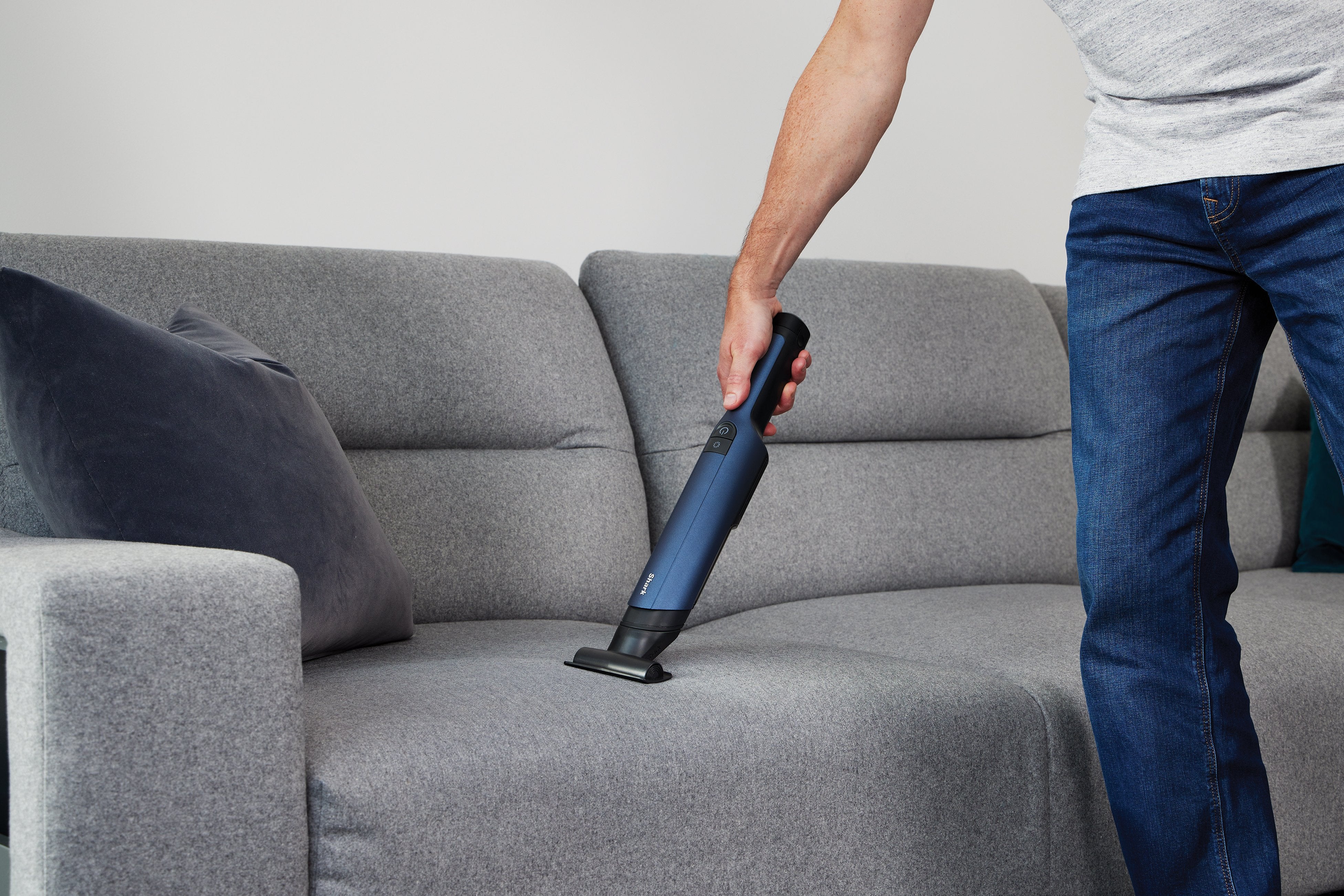 EAN 0622356245876 - Shark WV270EU aspiradora de mano Azul Sin bolsa imagen 19