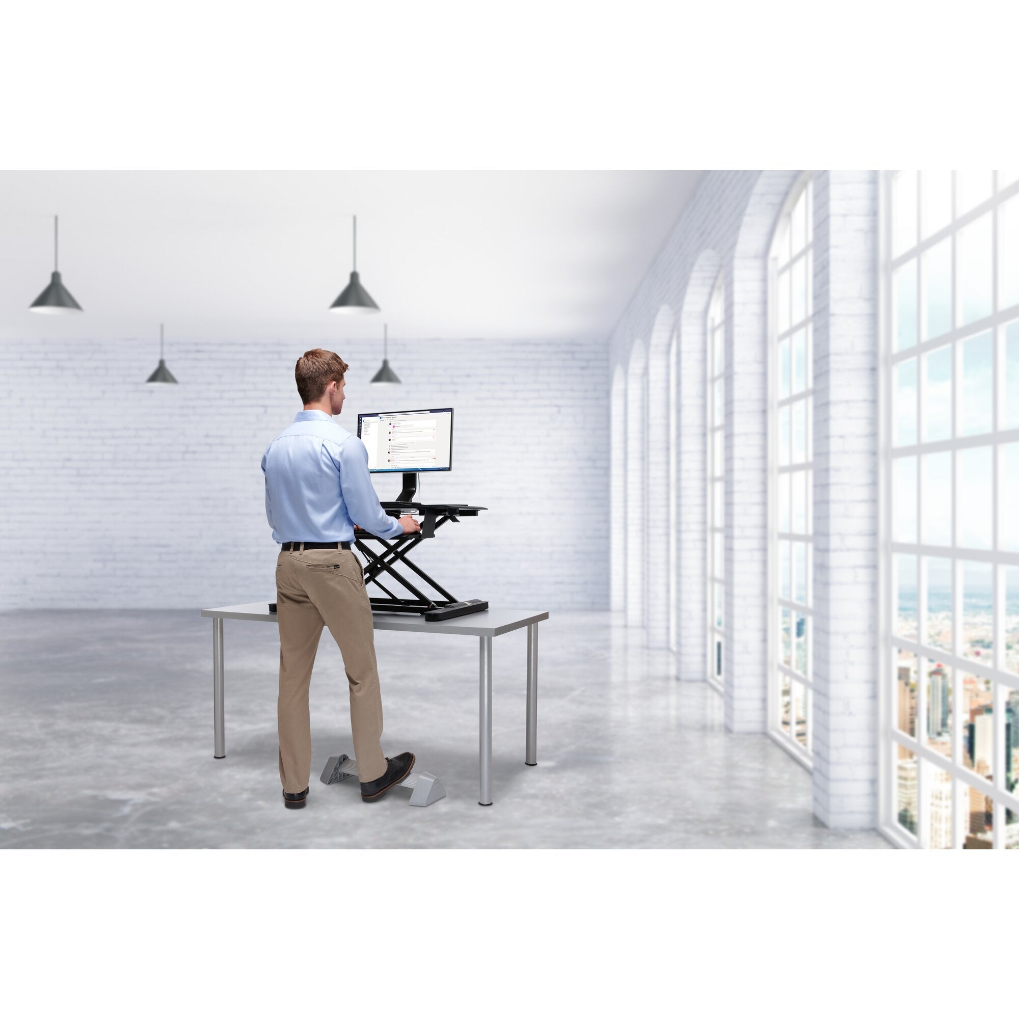 EAN 0085896583035 - Kensington K58303WW soporte para el apoyo de pies Plata imagen 4