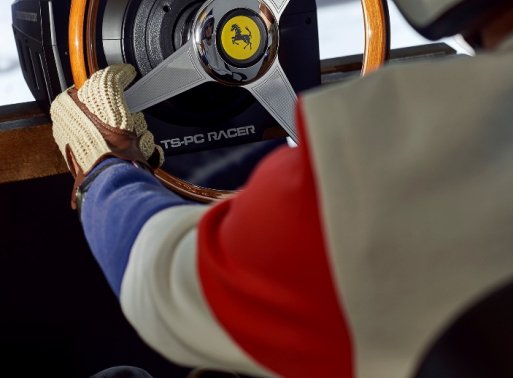 EAN 3362932915379 - Thrustmaster 2960822 accesorio de controlador de juego Volante de carreras imagen 2