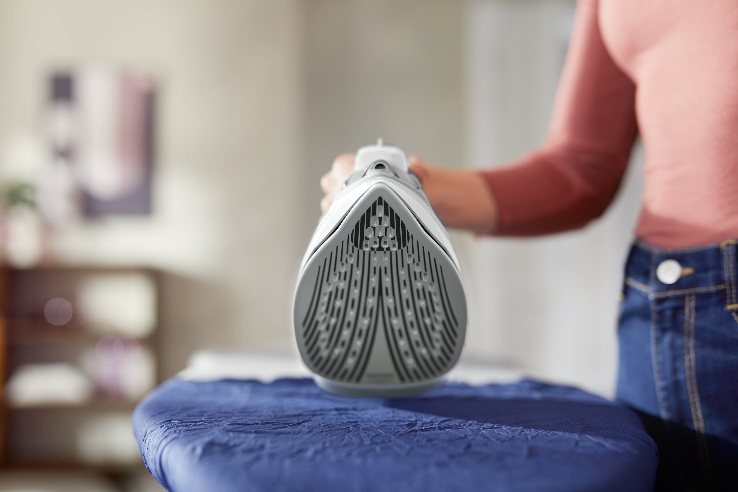 EAN 8710103968047 - Philips 5000 series DST5010/10 plancha Plancha a vapor Suela SteamGlide Plus 2400 W Gris, Blanco imagen 7