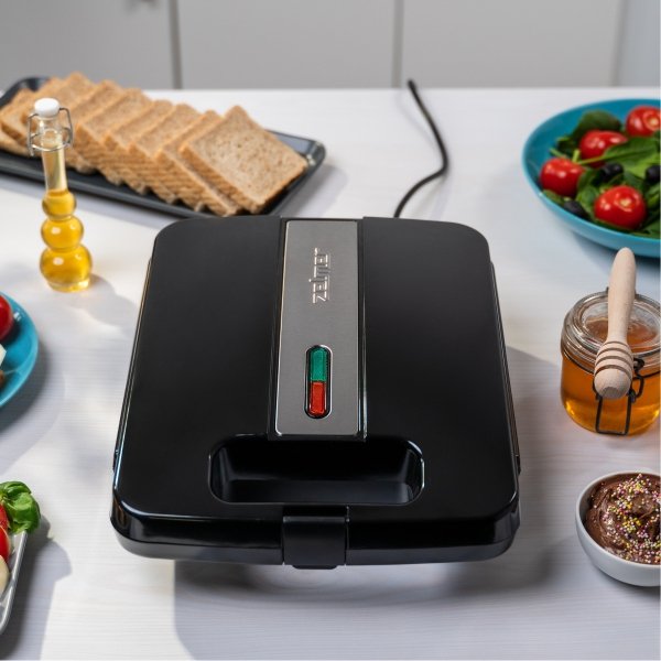 Sandwichera Zelmer Zsm7400 Inox / Negro