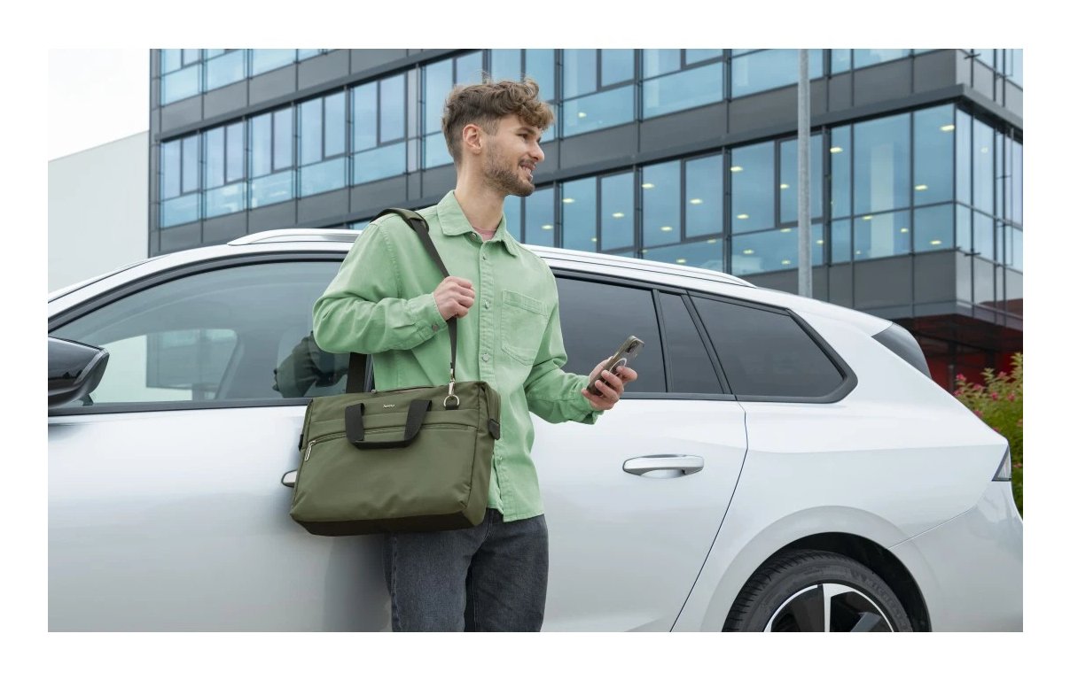 EAN 4047443533777 - Hama Ultimate 41,1 cm (16.2") Maletín Toploader Verde imagen 9