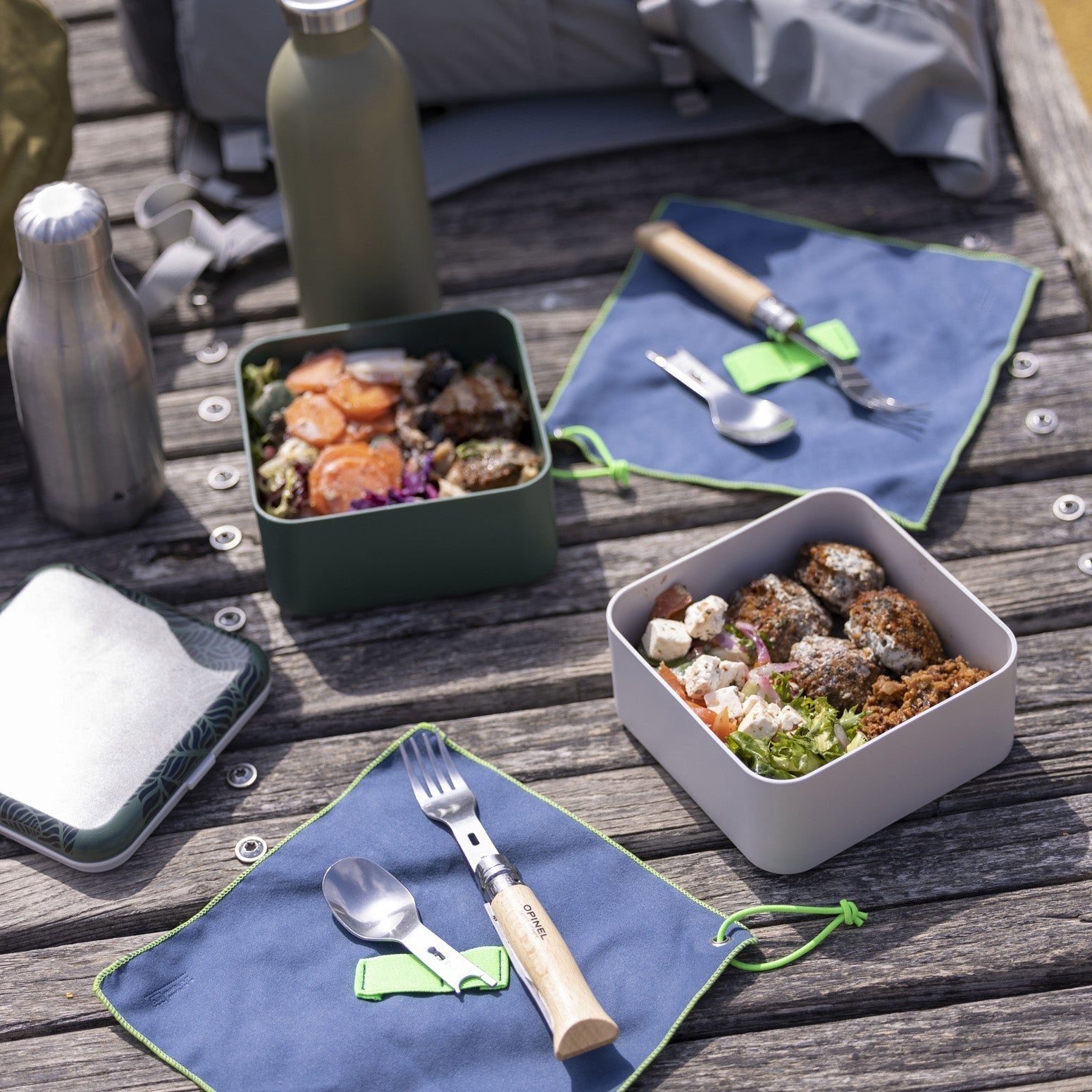 Complementos Set De Picnic, Navaja Nº8 + 2 Cubiertos. Opinel