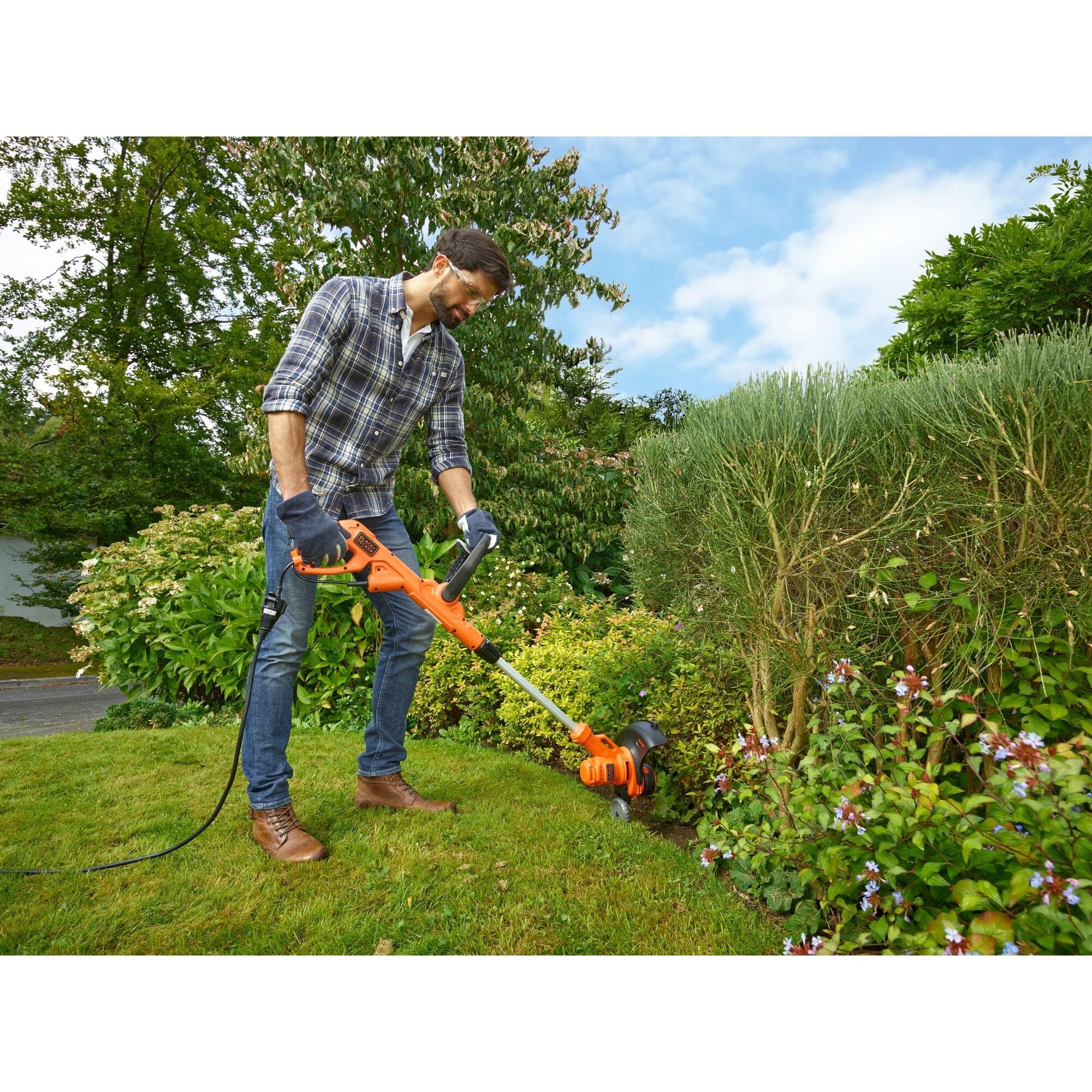 Black+Decker Set Multicortadora 3 En 1 Besta530cm-Qs, Cortacésped Naranja/Negro, 550 W, Incluido Chasis De Cortacésped Besta530cm-Qs
