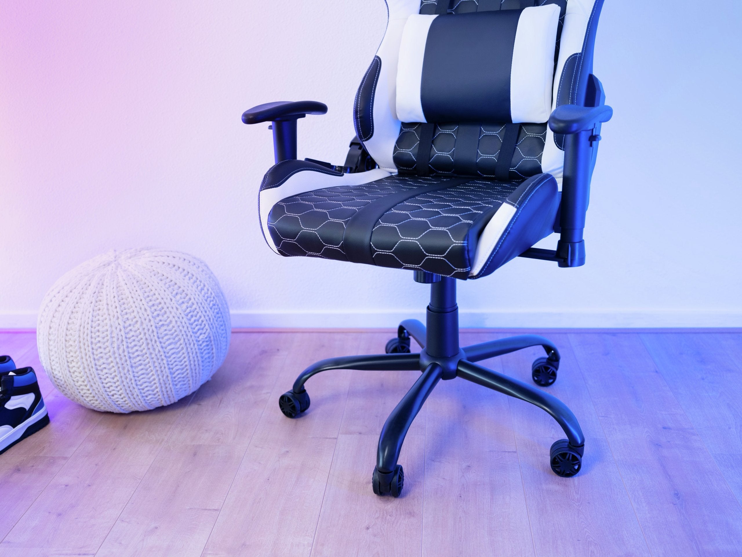 Silla Trust Gxt 708w Resto Universal Gaming Black, White