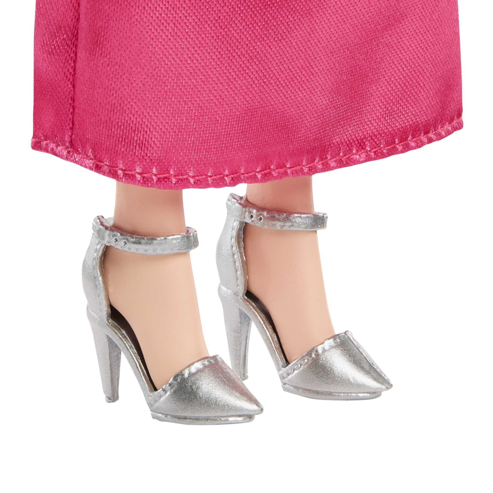 EAN 0194735107995 - Barbie HKT68 muñeca imagen 5