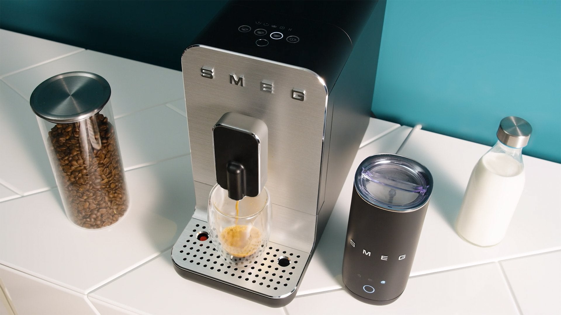 Smeg Mff02blmeu Milchaufschäumer , Negro Matt