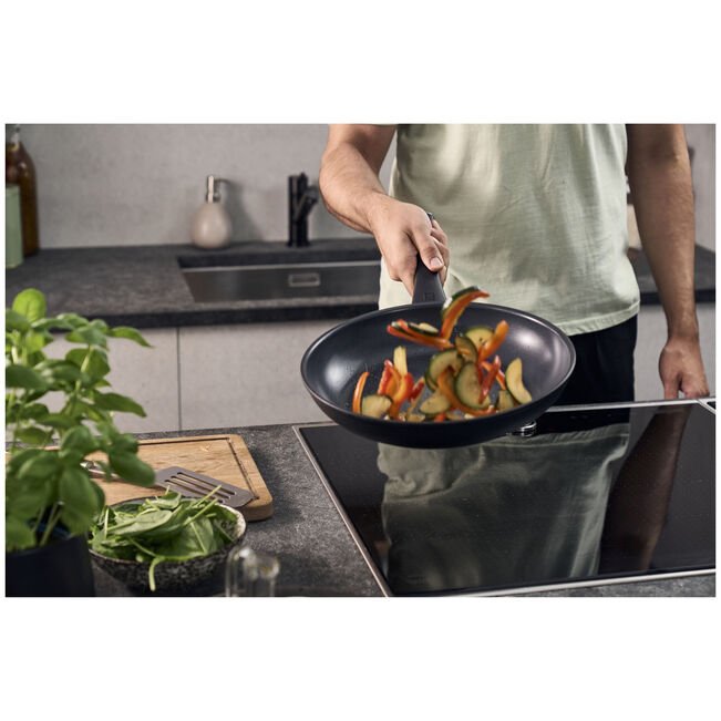 Zwilling Madura Plus Frying Pan 28 Cm, Aluminum