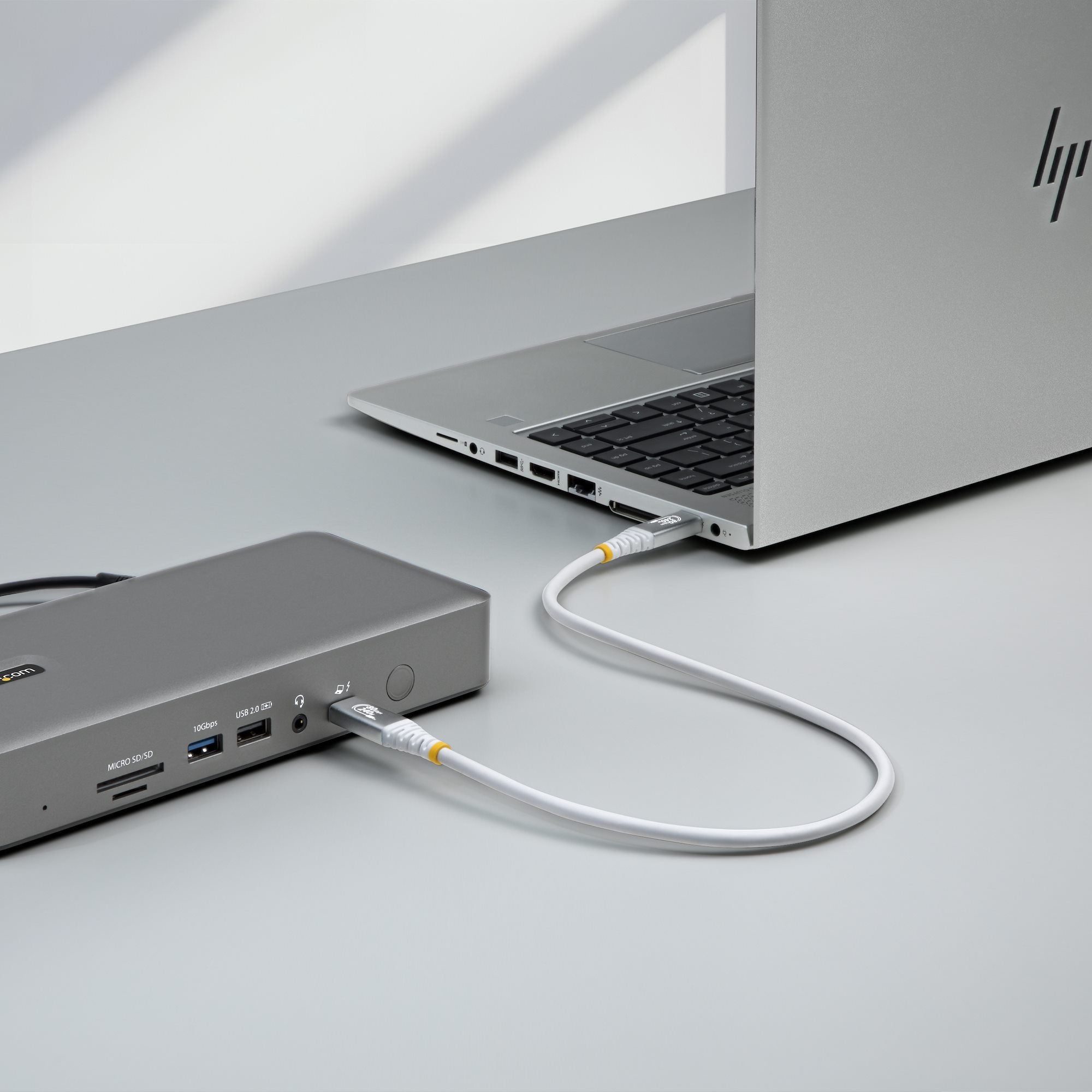 Startech.Com Cable Usb Usb-C (M) A Usb-C (M) Usb4 / Thunderbolt / Displayport 2.1 151.33 Cm Admite 4k120hz Admite 8k60hz Rango De Potencia Ampliado (Epr) Admite Suministro De Carga 3 1 Blanco