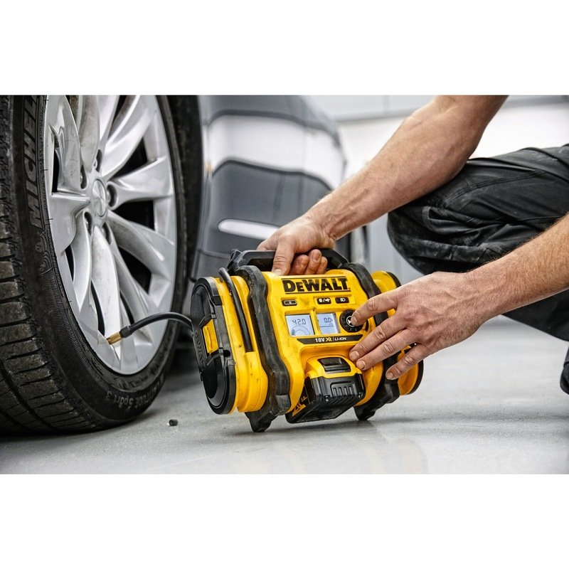 Compresor De Batería Dewalt Dcc018n-Xj De 18 V