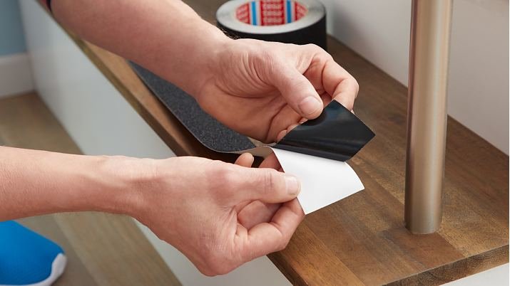 Cinta Antideslizante Tesa, Negra, 5m X 25mm