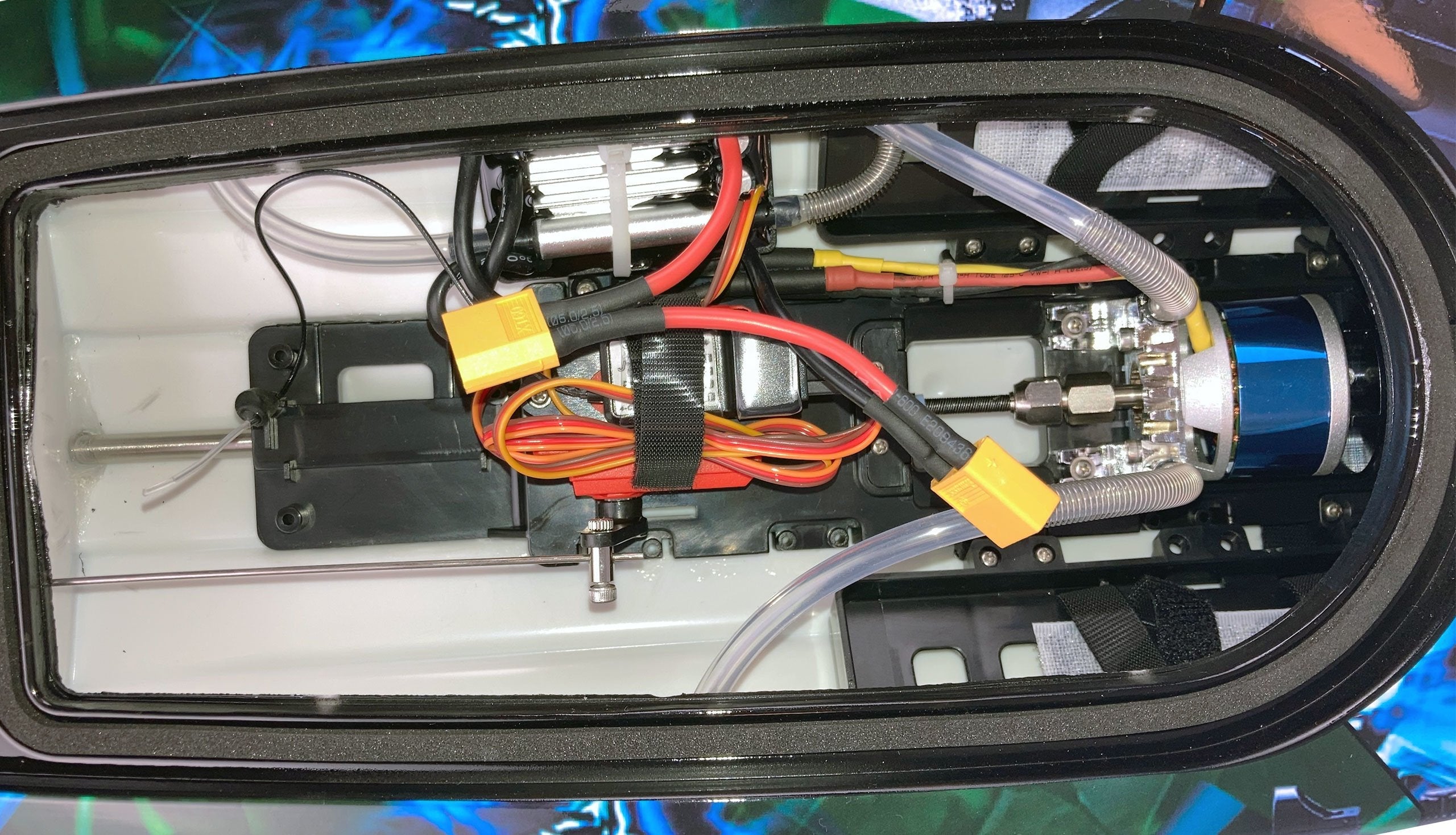 Amewi Bullet V4 Modelo Controlado Por Radio Barco Motor Eléctrico