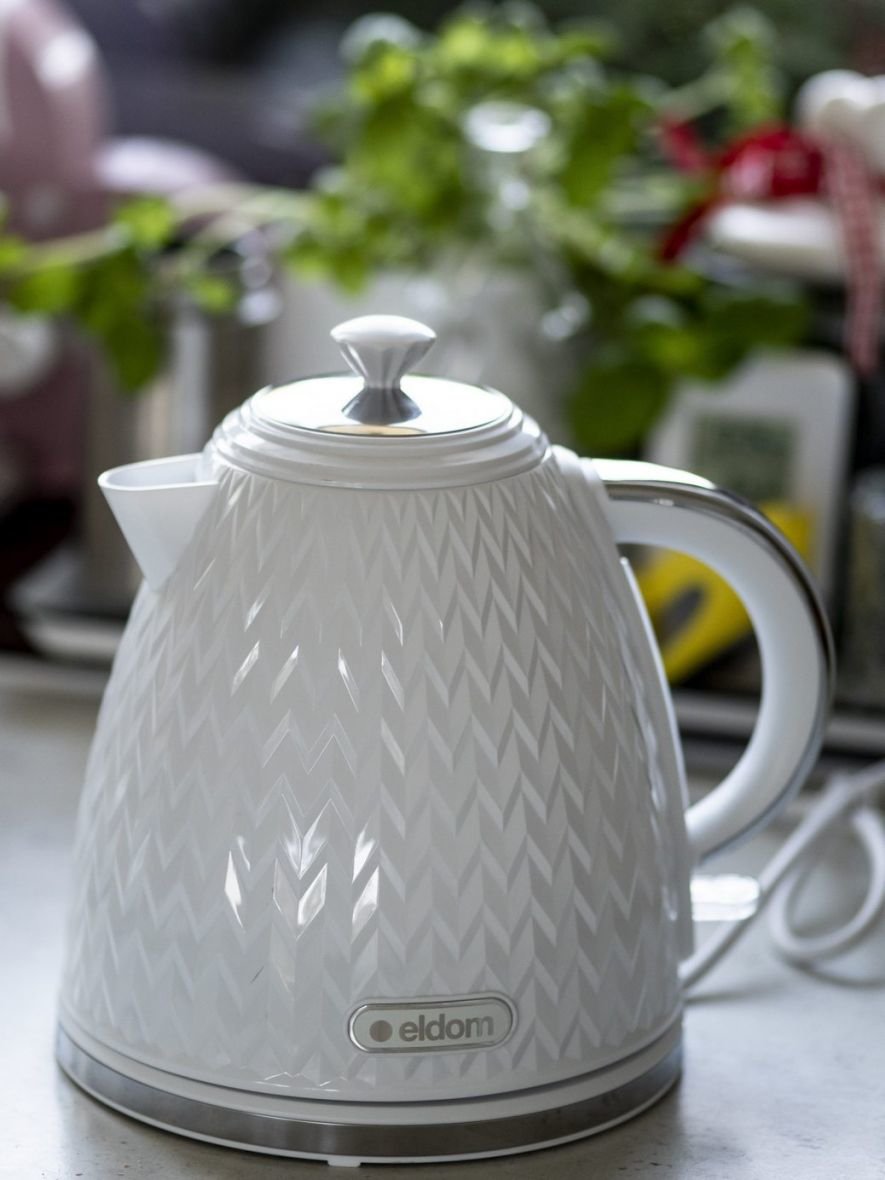 EAN 5908277385286 - ELDOM C265B NELA tetera eléctrica 1,7 L 2000 W Blanco imagen 7