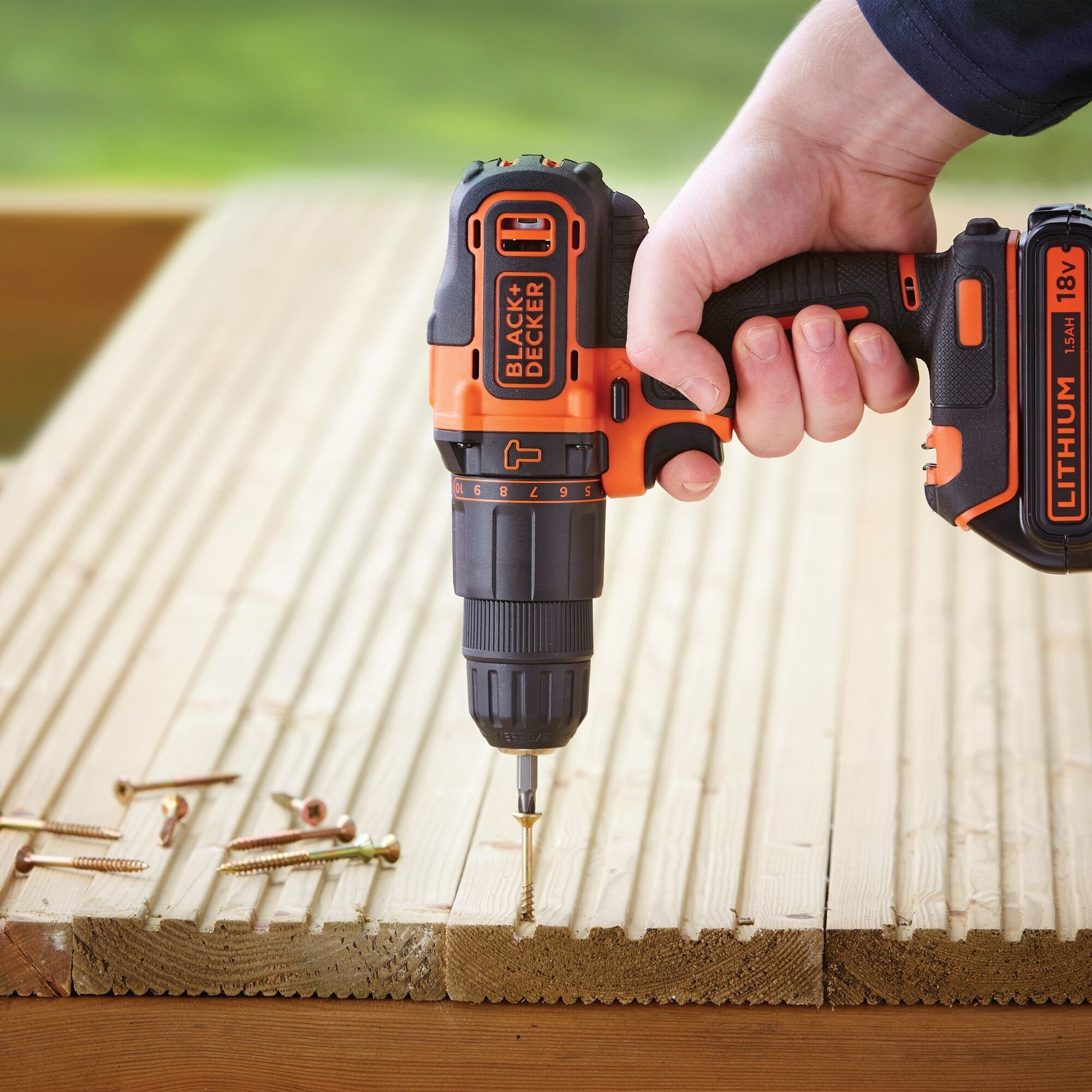 EAN 5035048641132 - Black & Decker BDCHD18K-QW taladro 1400 RPM Sin llave Negro, Naranja imagen 4