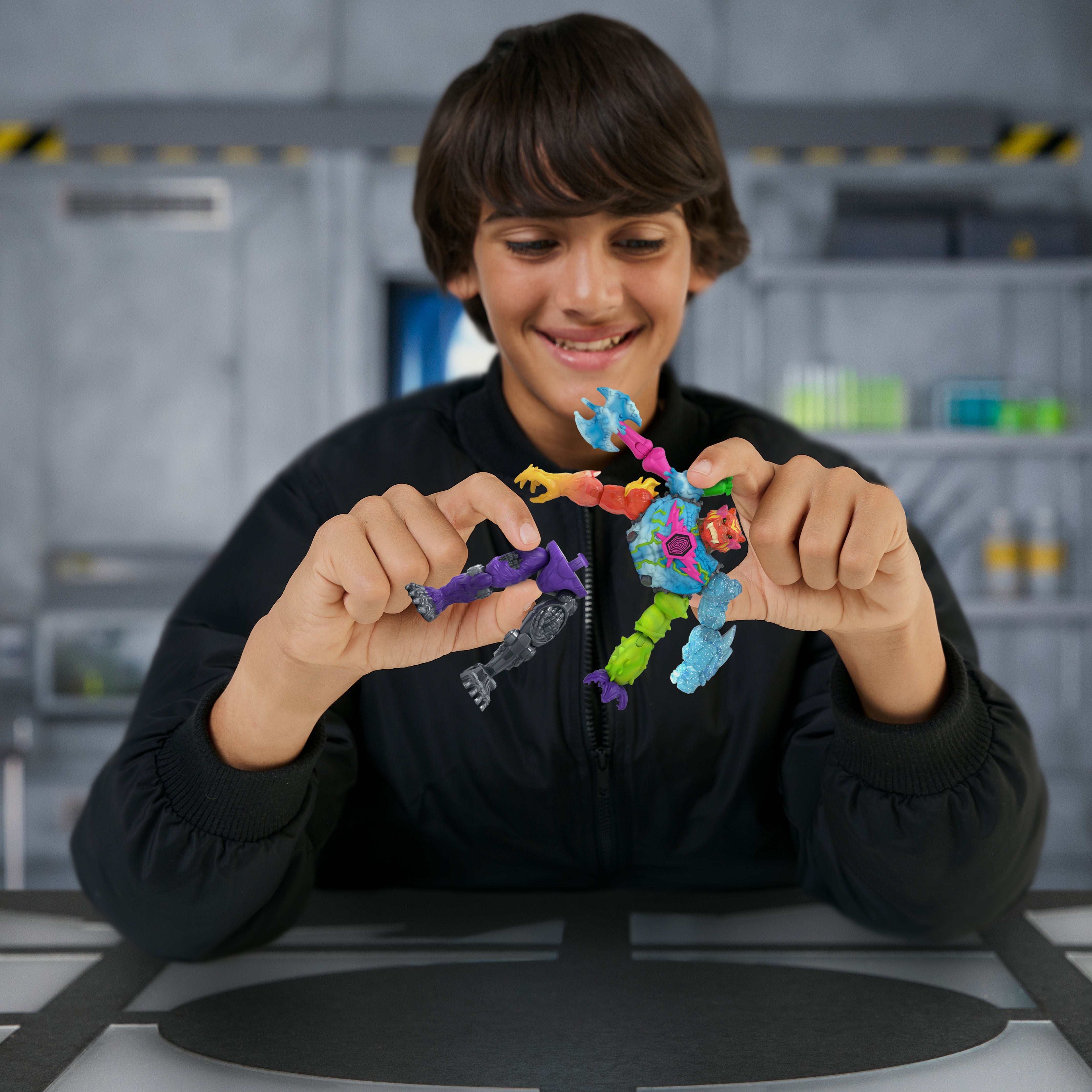 Moose Toys Ltd. Mrbeast Lab Hybrids 5 Pack (Hyper Fusion Lab) (Sortierter Artikel) 24910