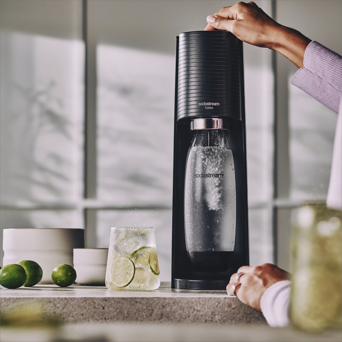 EAN 7290113767898 - SodaStream Terra Negro imagen 5
