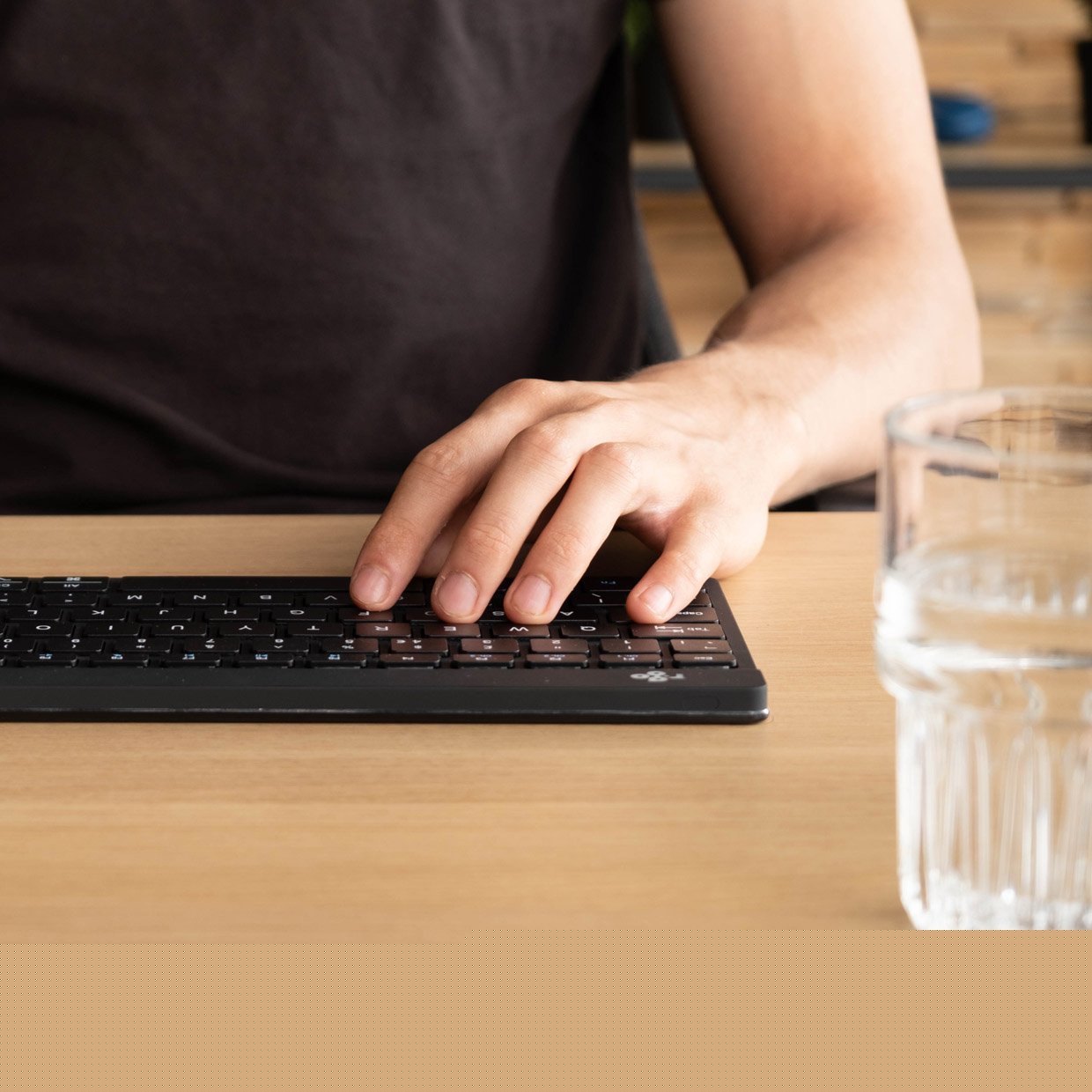 EAN 8719274492092 - R-Go Tools RGOCOUKWLBL teclado Oficina Inglés del Reino Unido imagen 2