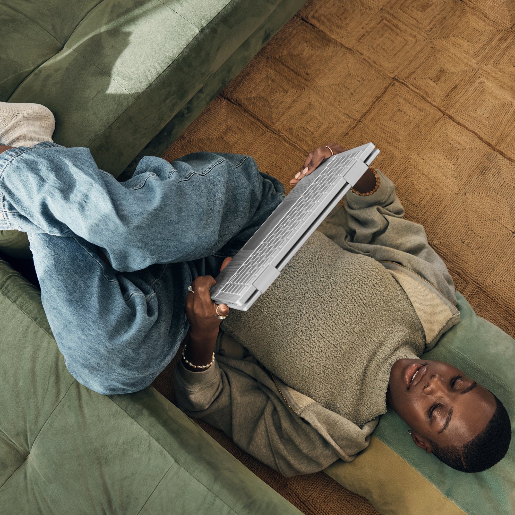 Hp Pavilion X360 2-In-1 Laptop 14-Ek1035ns (2-En-1) 14" Táctil I7 16gb 512gb Ssd Windows 11 Home Plata