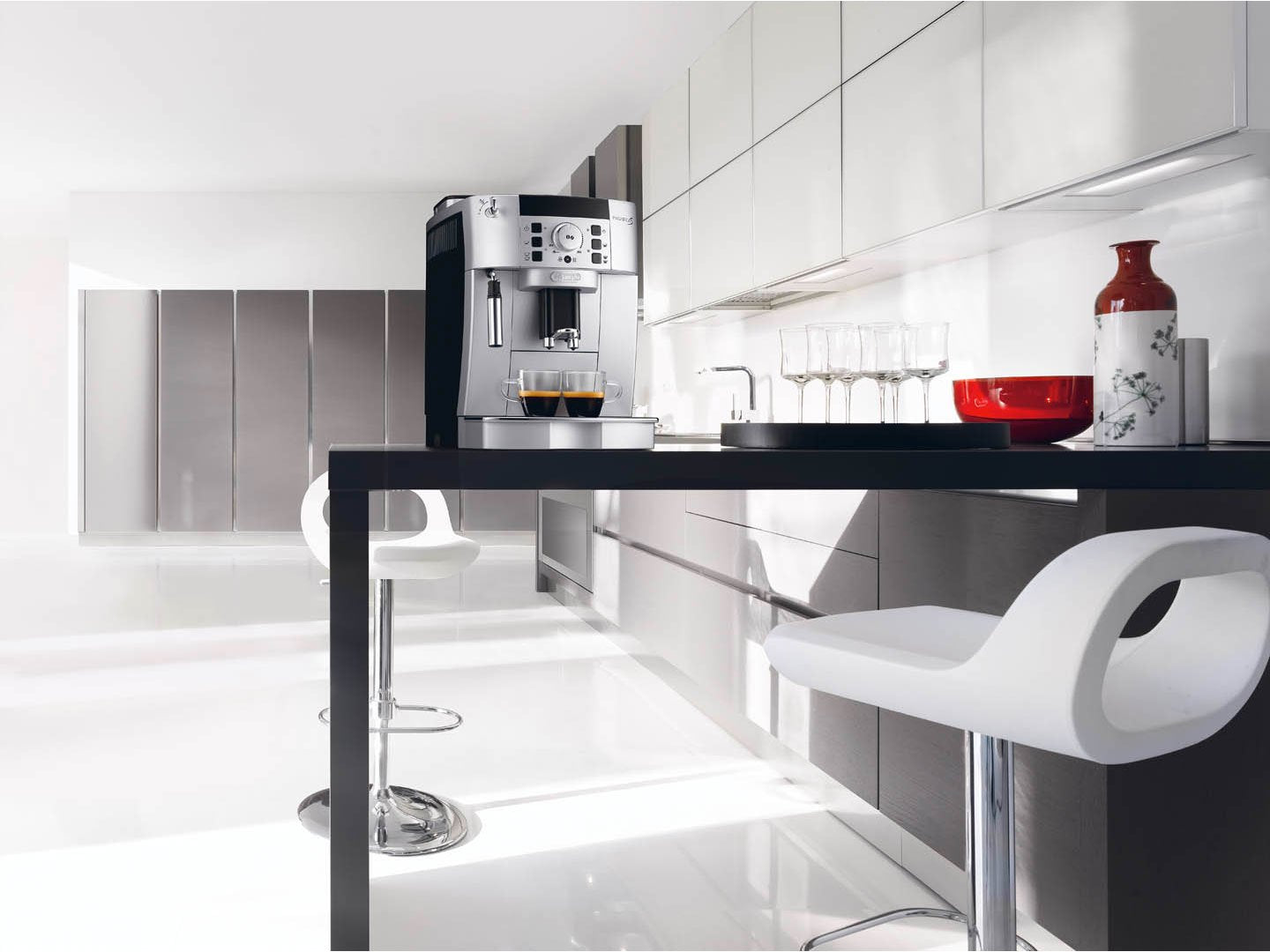 EAN 8004399325067 - De’Longhi ECAM 22.110.SB cafetera eléctrica Totalmente automática Máquina espresso 1,8 L imagen 8