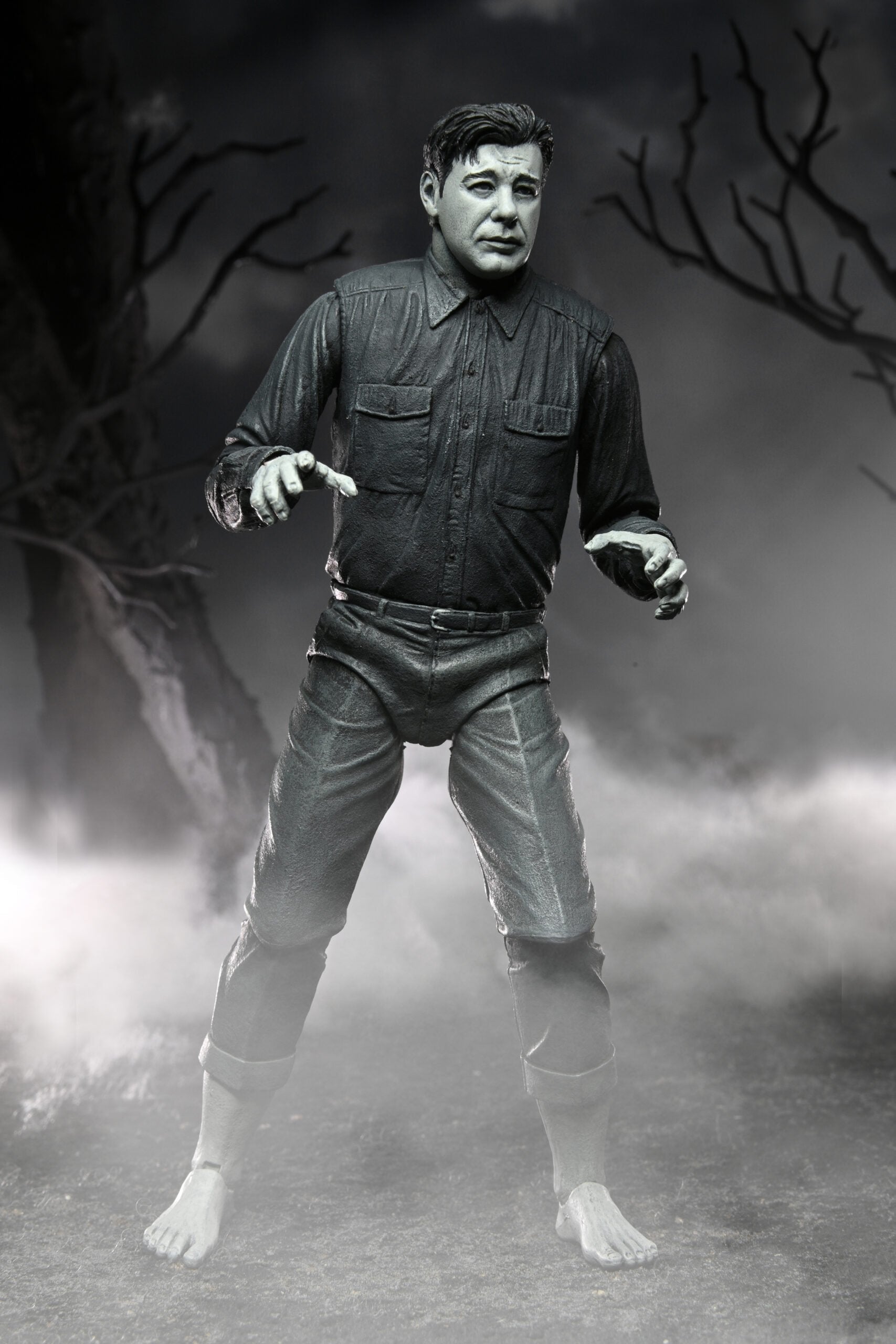 Figura Neca Universal Monster Scale Action Ultimate Wolf (B&W)