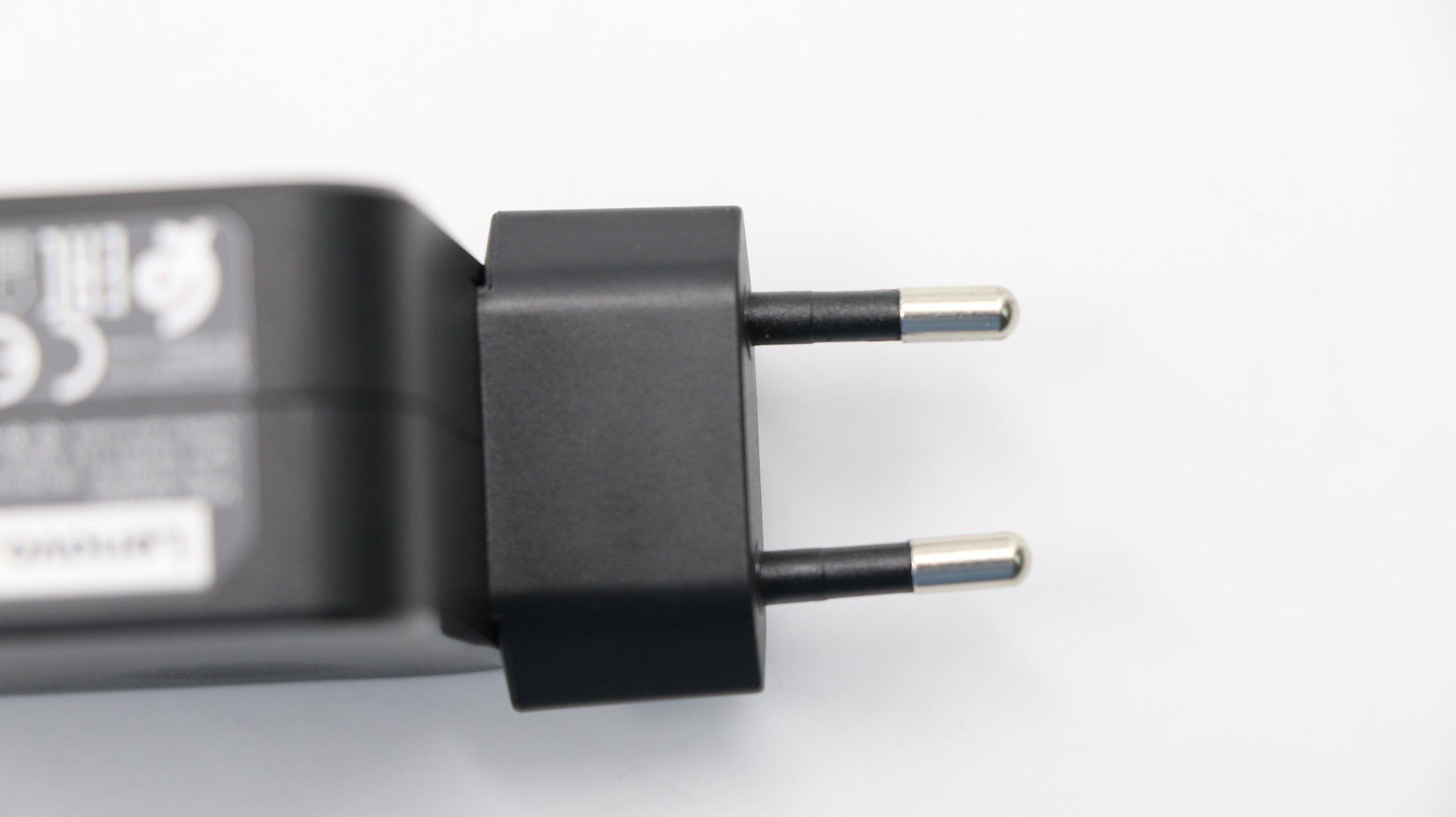 EAN 5706998655530 - Lenovo 01FR133 adaptador e inversor de corriente Interior 45 W Negro imagen 5