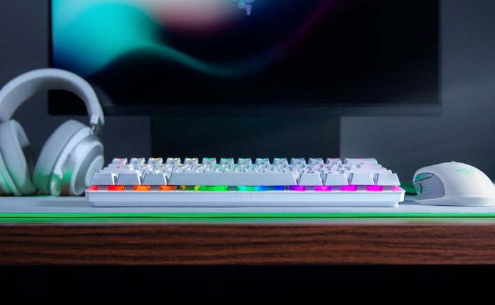 EAN 0811659037619 - Razer Huntsman Mini teclado Juego USB QWERTY Internacional de EE.UU. Blanco imagen 3