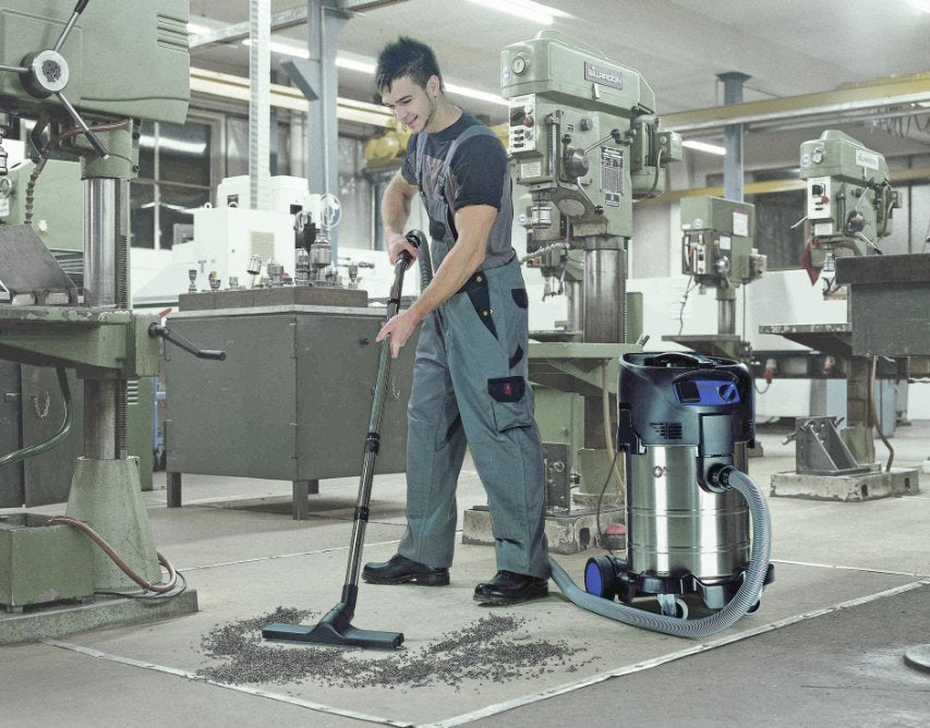 EAN 4005337137388 - Nilfisk ATTIX 40-21 PC Negro, Plata 37 L 1500 W imagen 2