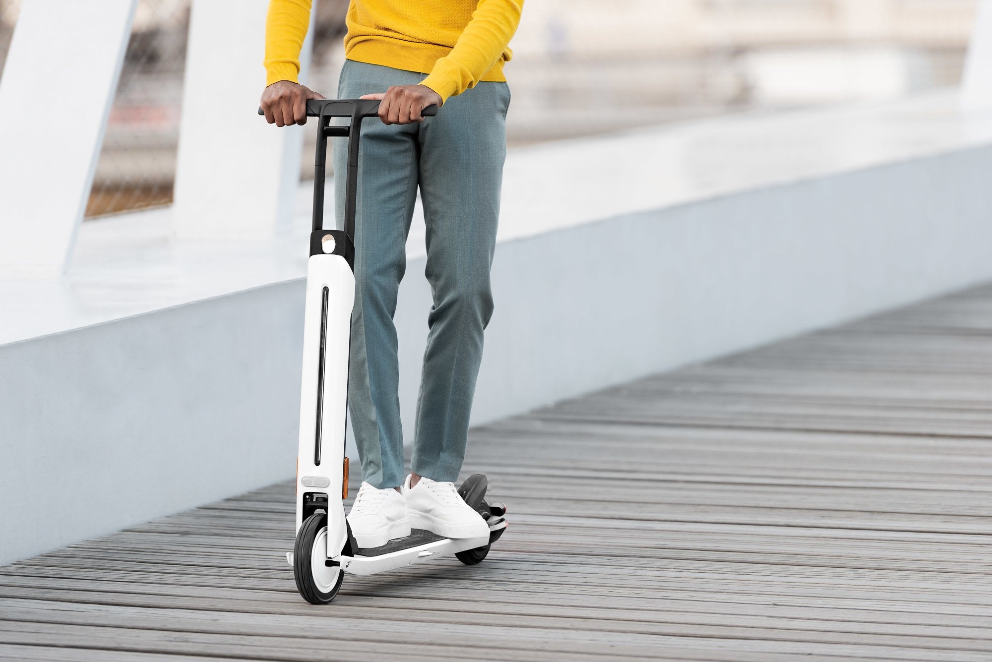 EAN 8719324556972 - Ninebot by Segway Air T15E Negro, Blanco 20 kmh 4,65 Ah imagen 21