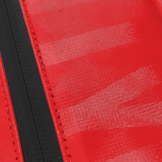 Akira Mochila Para Portátil Y Tablet Impermeable Y Antirrobo 15 Y 16 Pulgadas Rojo