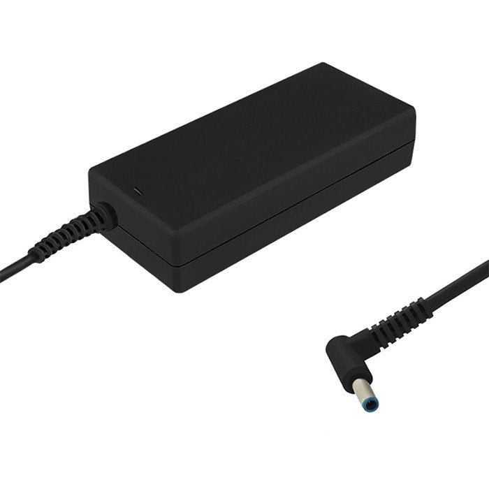 EAN 5901878515175 - Qoltec 51517.65W adaptador e inversor de corriente Interior Negro imagen 1