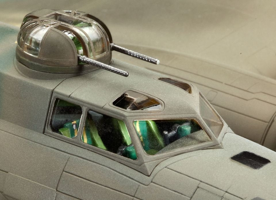 EAN 4009803042794 - Revell B-17F Memphis Belle Maqueta de avión de ala fija Kit de montaje 1:72 imagen 5