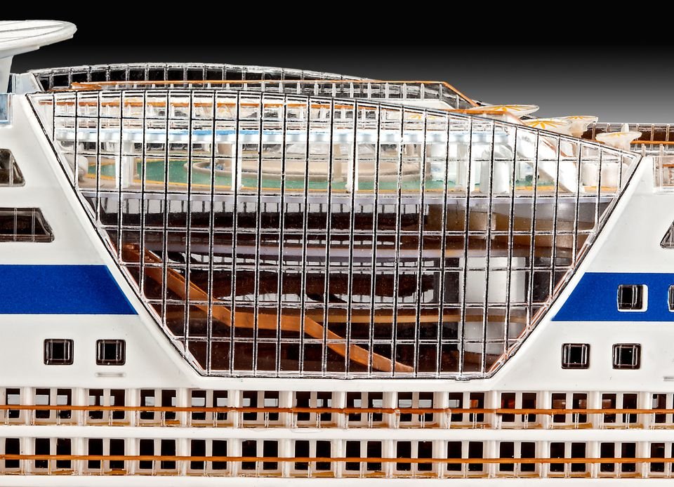 Cruiser Ship Aida