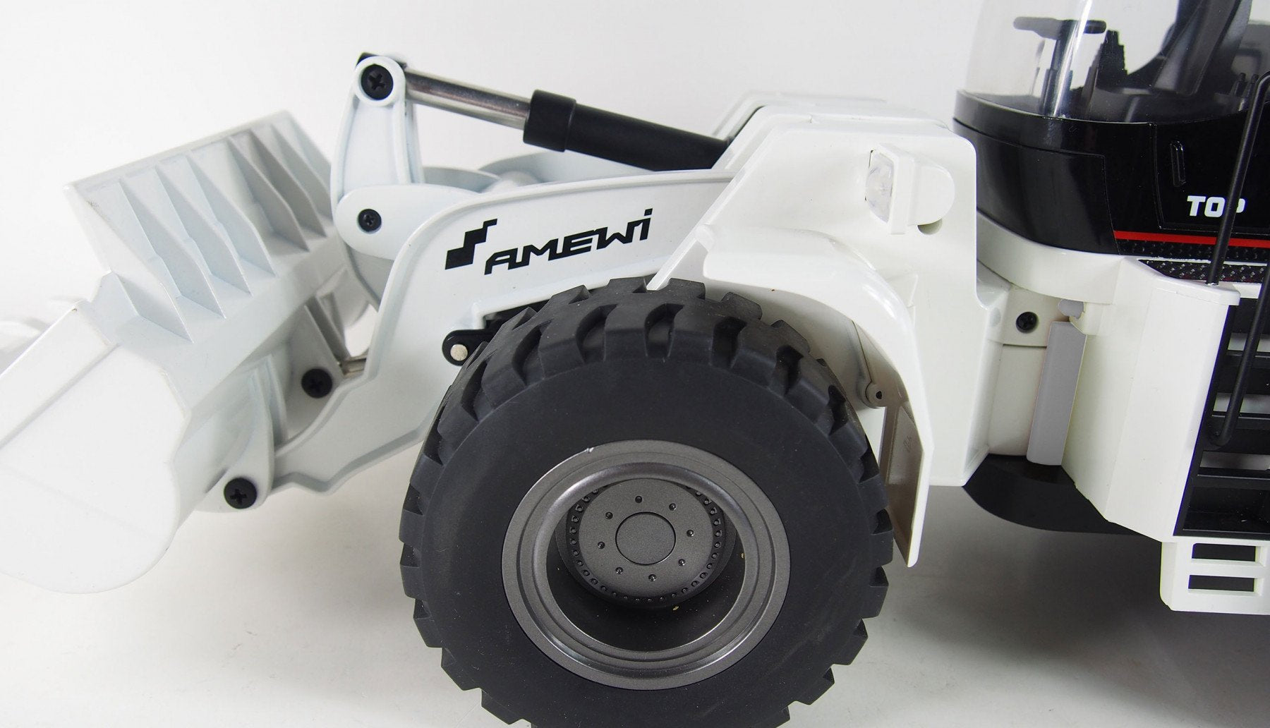 EAN 4260631422480 - Amewi 22416 modelo controlado por radio Pala delantera Motor eléctrico 1:14 imagen 6