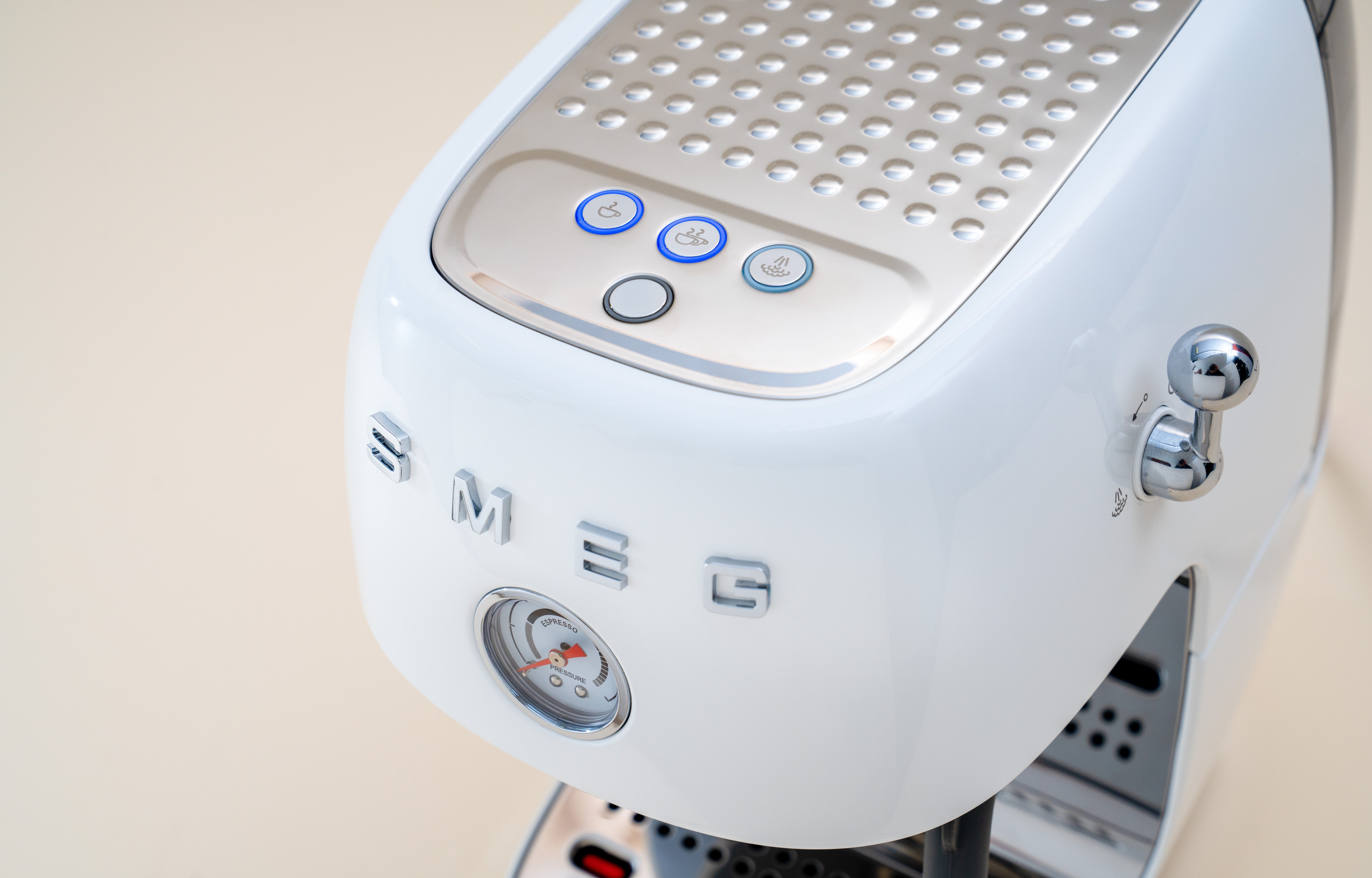 EAN 8017709349424 - Smeg ECF03WHEU cafetera eléctrica Semi-automática Máquina espresso 1,4 L imagen 20