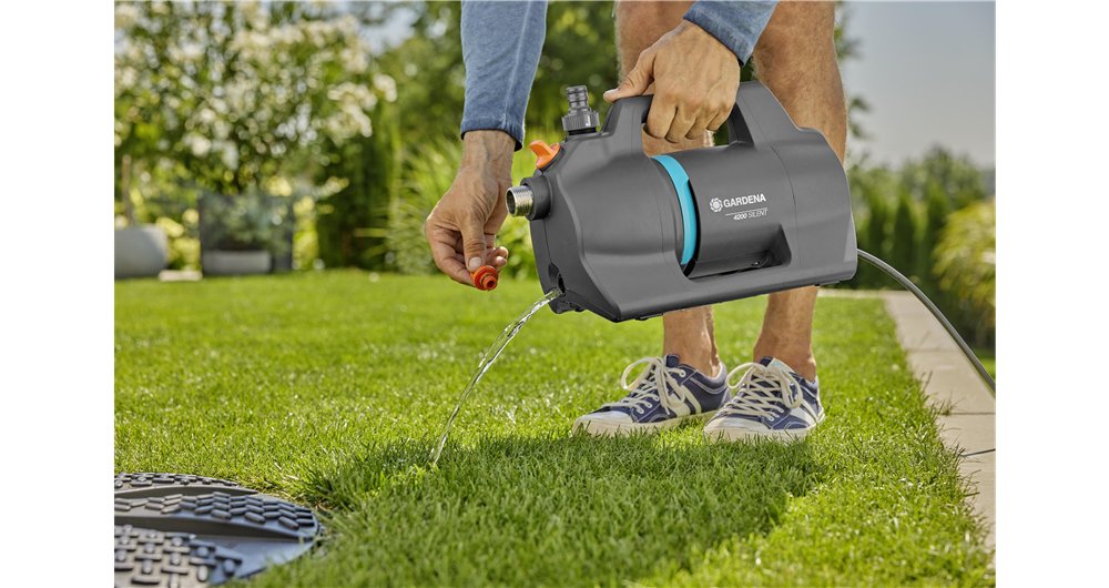 Bomba De Jardín Gardena 4200 Juego Silencioso (Gris Oscuro/Turquesa, 600 Vatios, Modelo 2023
