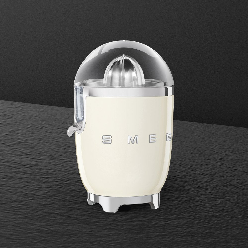 EAN 8017709318888 - Smeg CJF11CREU prensa de cítricos eléctricos 70 W Crema de color imagen 4