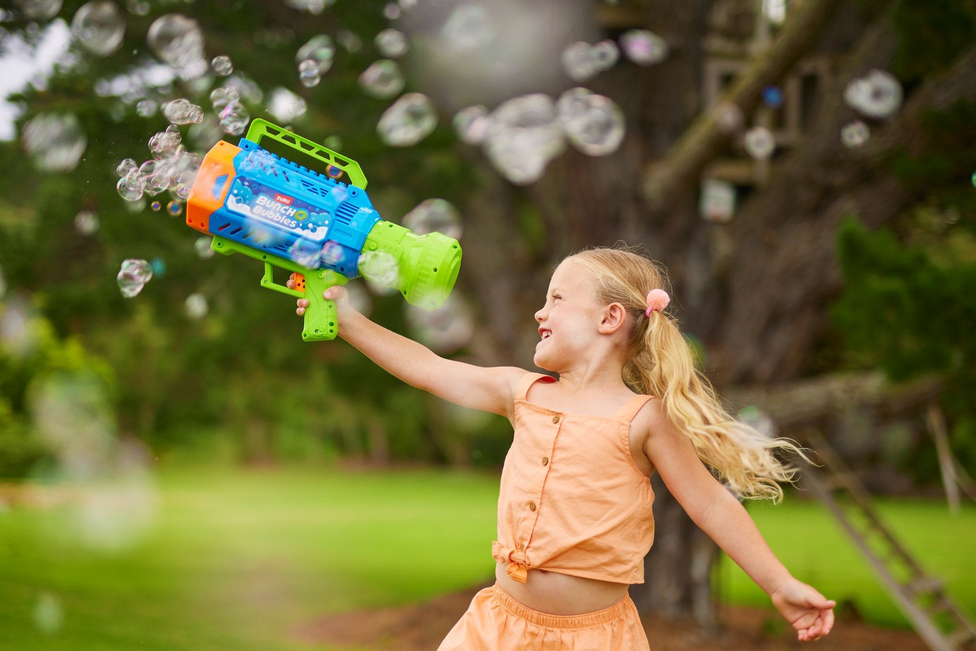 EAN 4894680029378 - Bunch O Bubbles 11349 juego y juguete de habilidad/activo Pistola de burbujas imagen 9