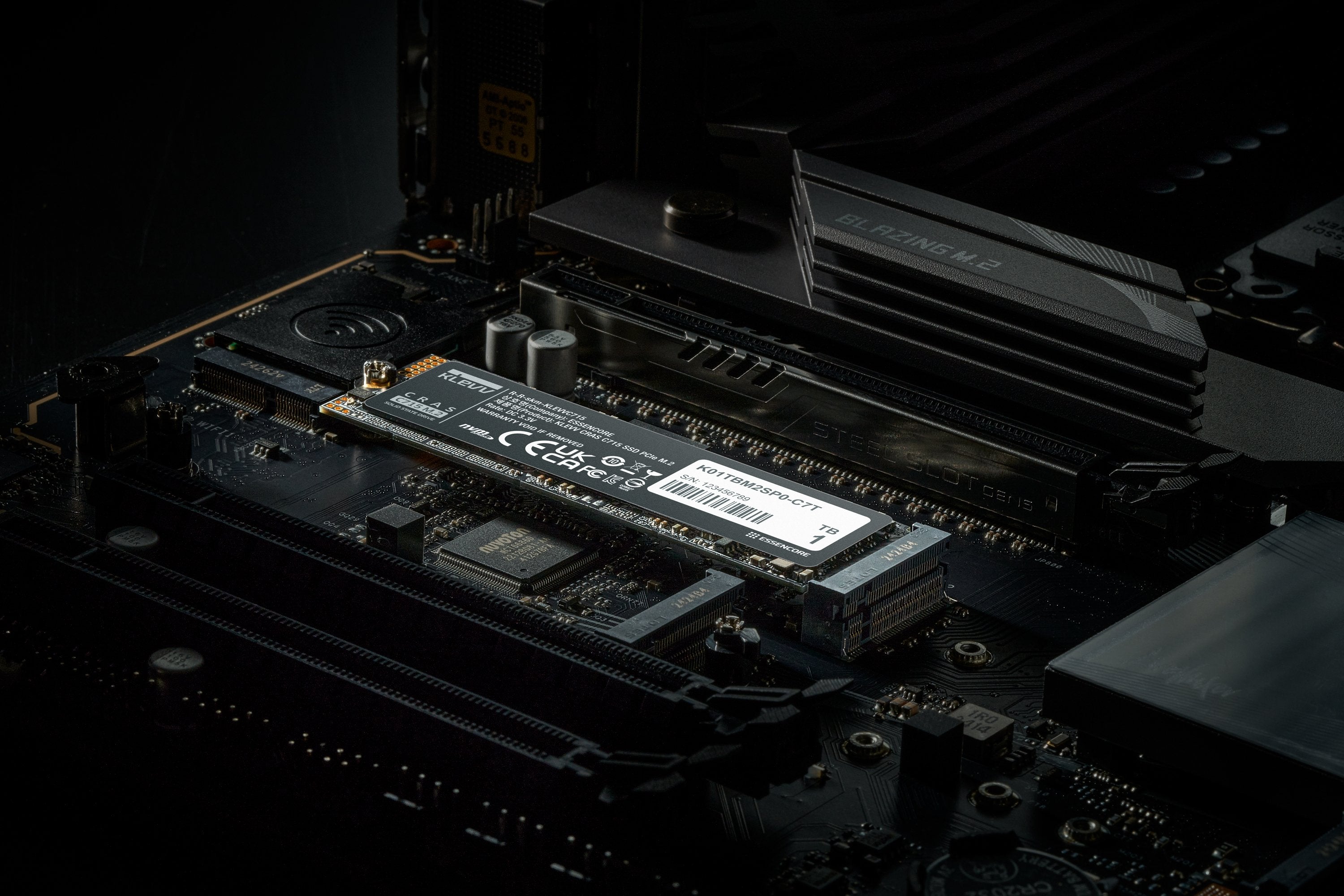 EAN 4895194901815 - Klevv CRAS C715 1 TB M.2 PCI Express 3.0 NVMe 3D TLC NAND imagen 13