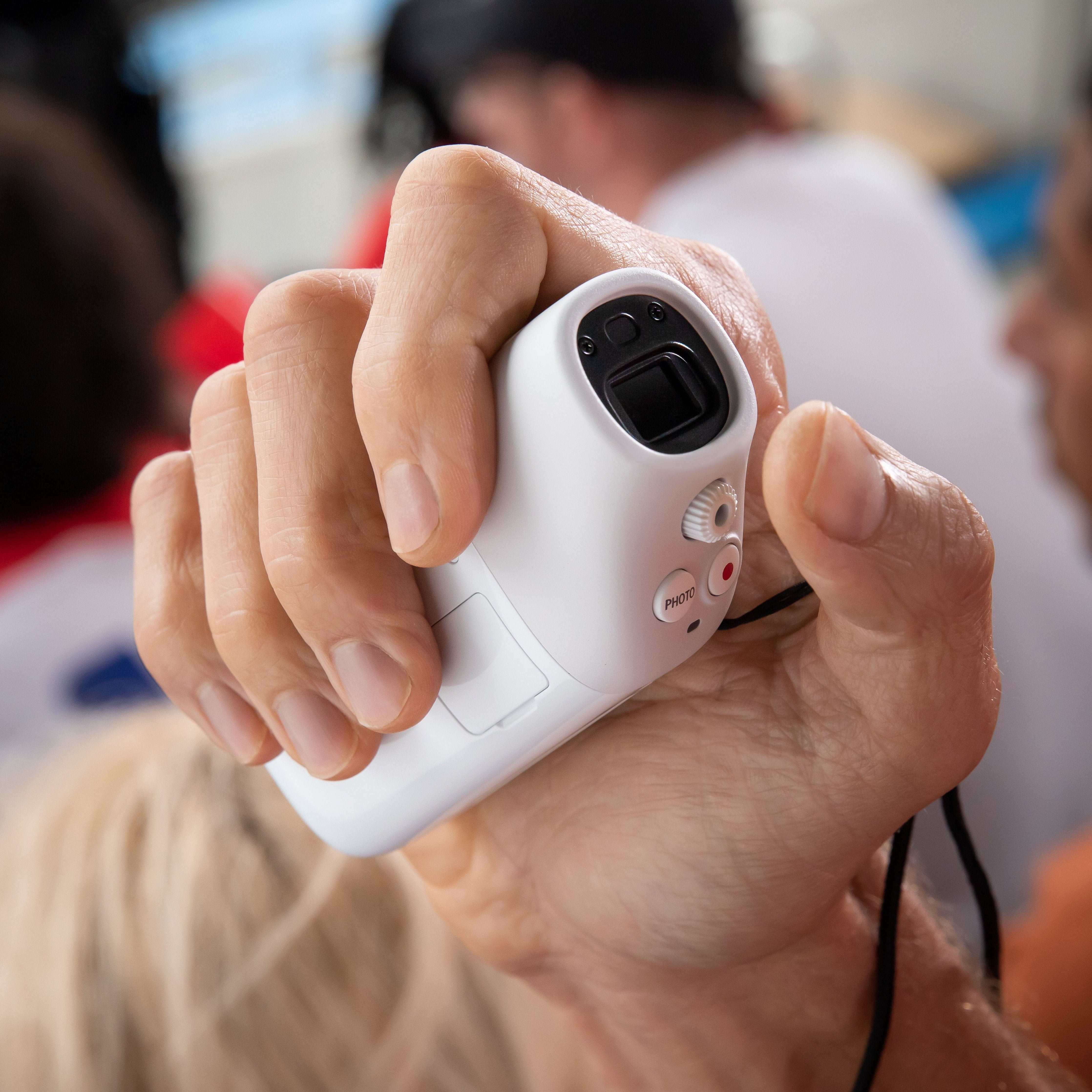 Camara Digital Canon Powershot Zoom 12.1 Mp - 1 - 3pulgadas - Wifi - Bluetooth - Movie Full Hd - White