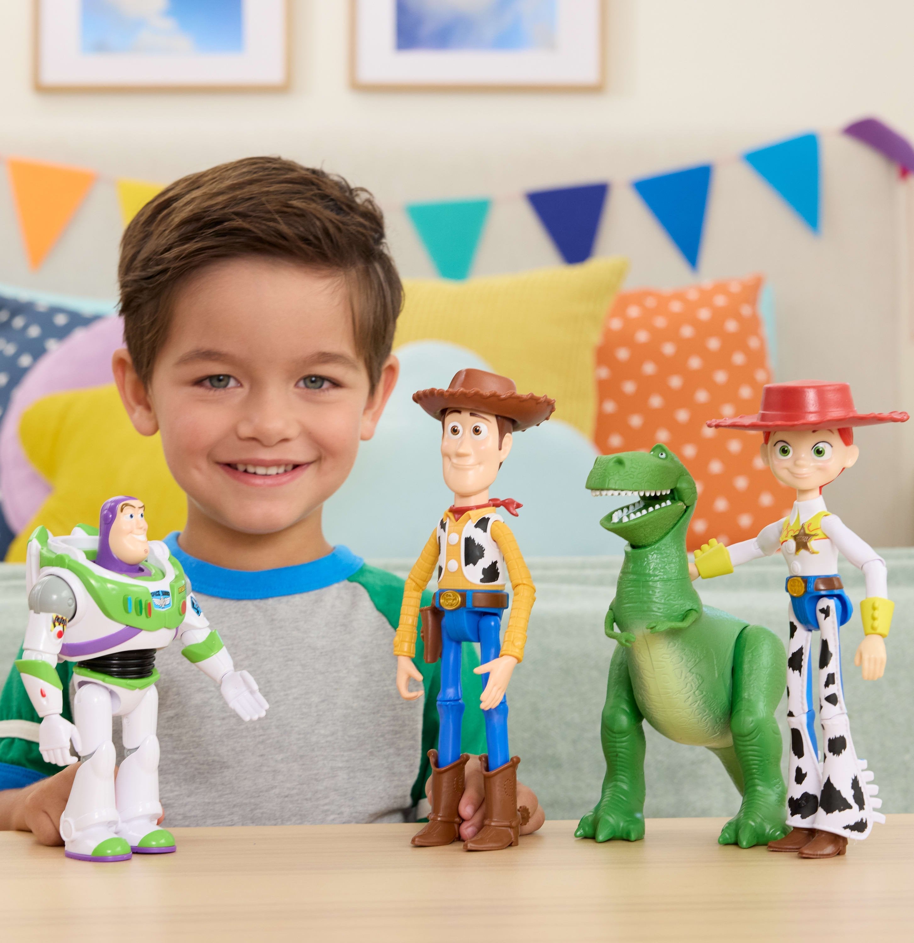 Figura Buzz Lightyear Toy Story 5 Disney Pixar 18cm