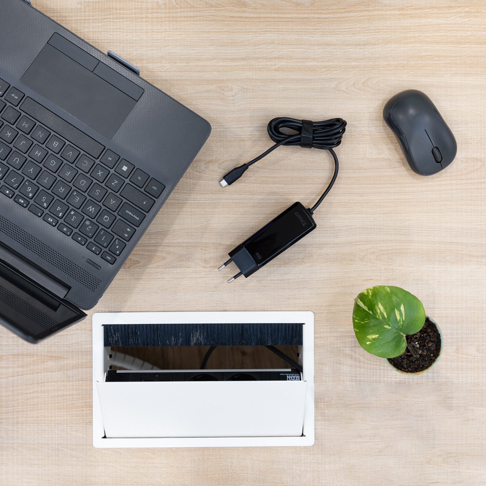 Cargador Portátil Gan Usb-C Pd 100w, Cúbico Negro