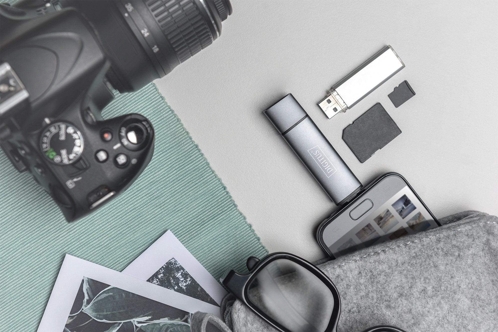 Combo Card Reader Hub Usb-C+ Accs Usb 3.0 1x Sd 1x Microsd Grey