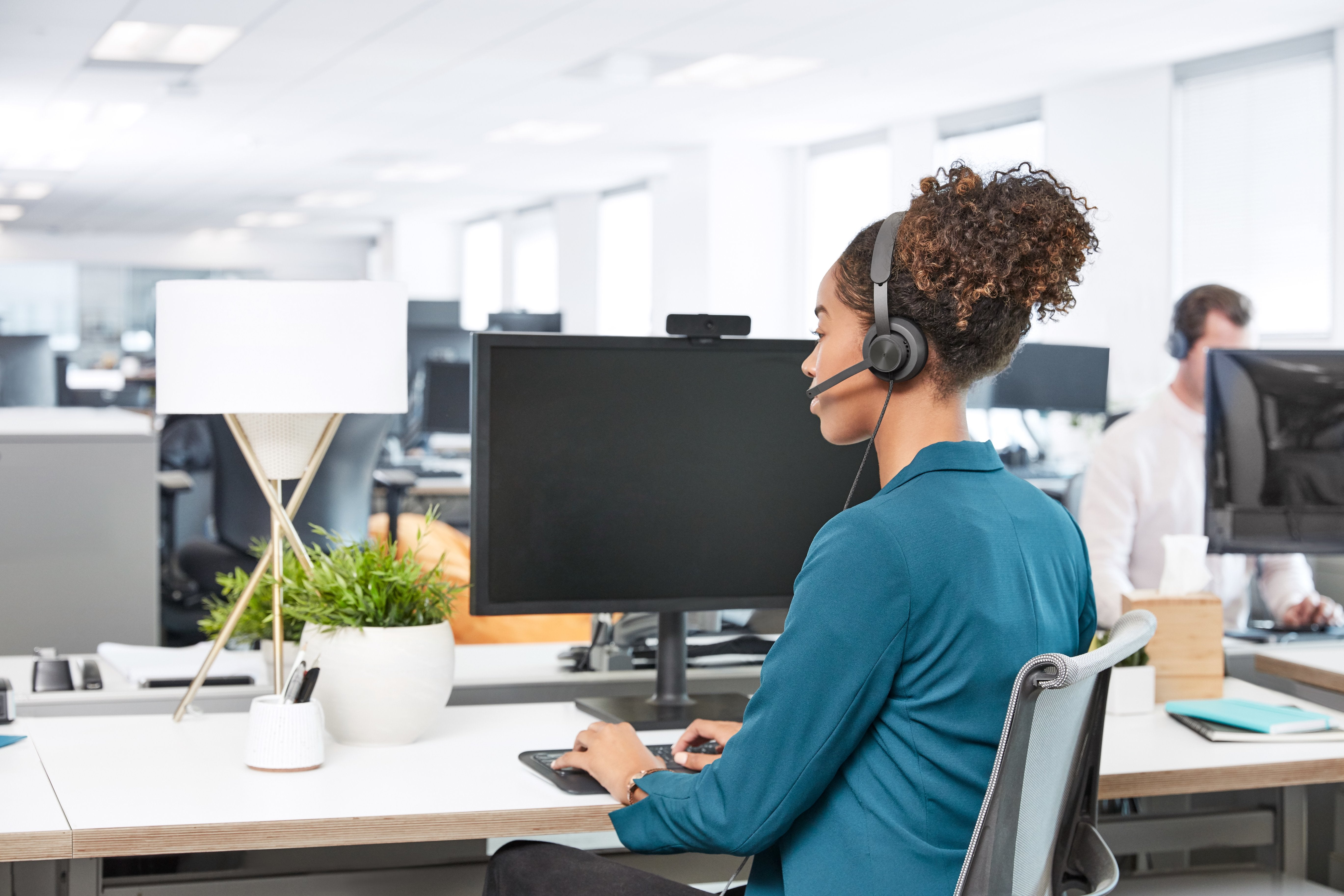 EAN 5099206090354 - Logitech 981-000875 auricular y casco Auriculares Alámbrico Diadema Llamadas/Música USB Tipo C Grafito imagen 8