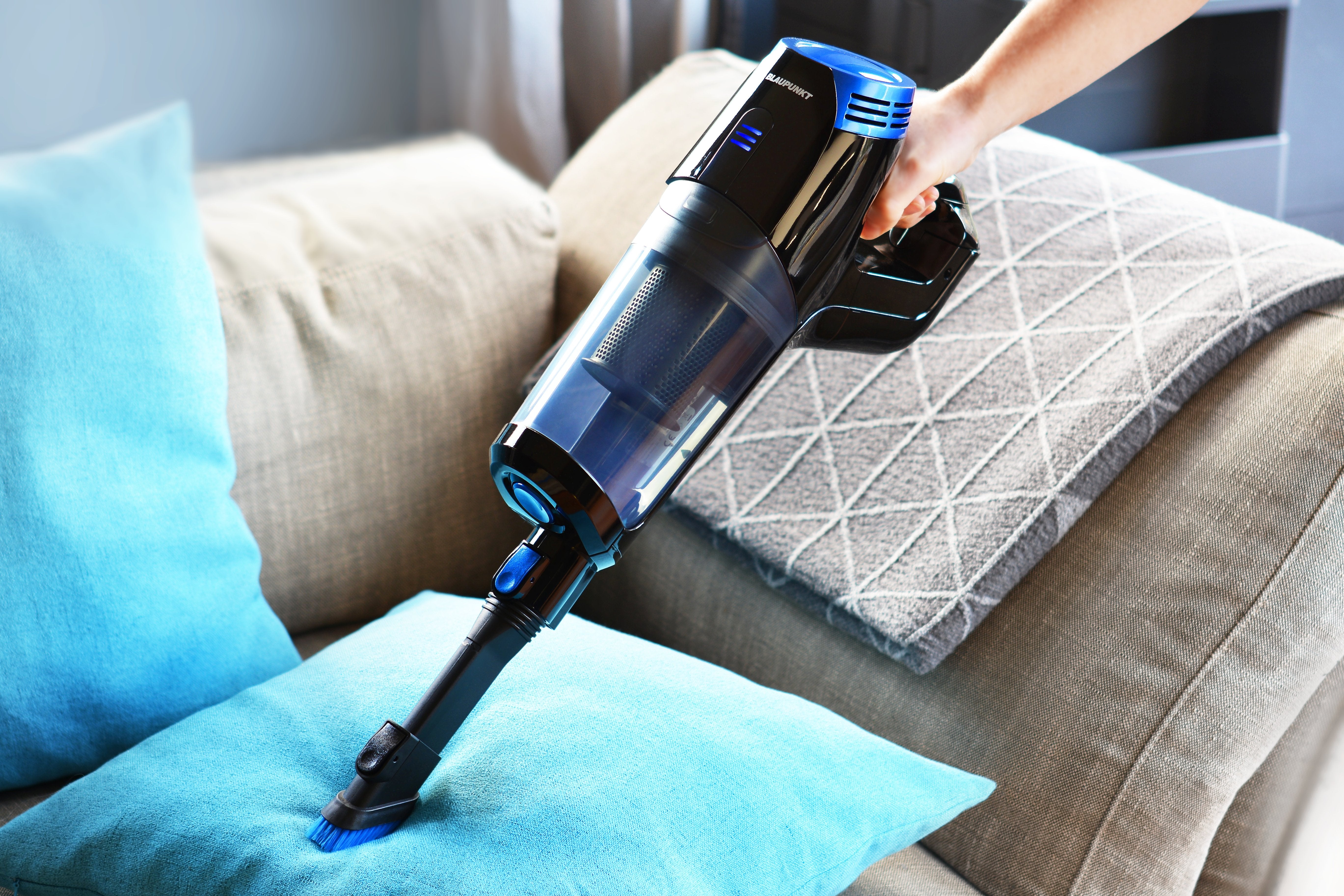 EAN 5901750503825 - Blaupunkt VCH602BL aspiradora de pie y escoba eléctrica Aspiradora escoba 2 en 1 Batería Secar Ciclónico imagen 3