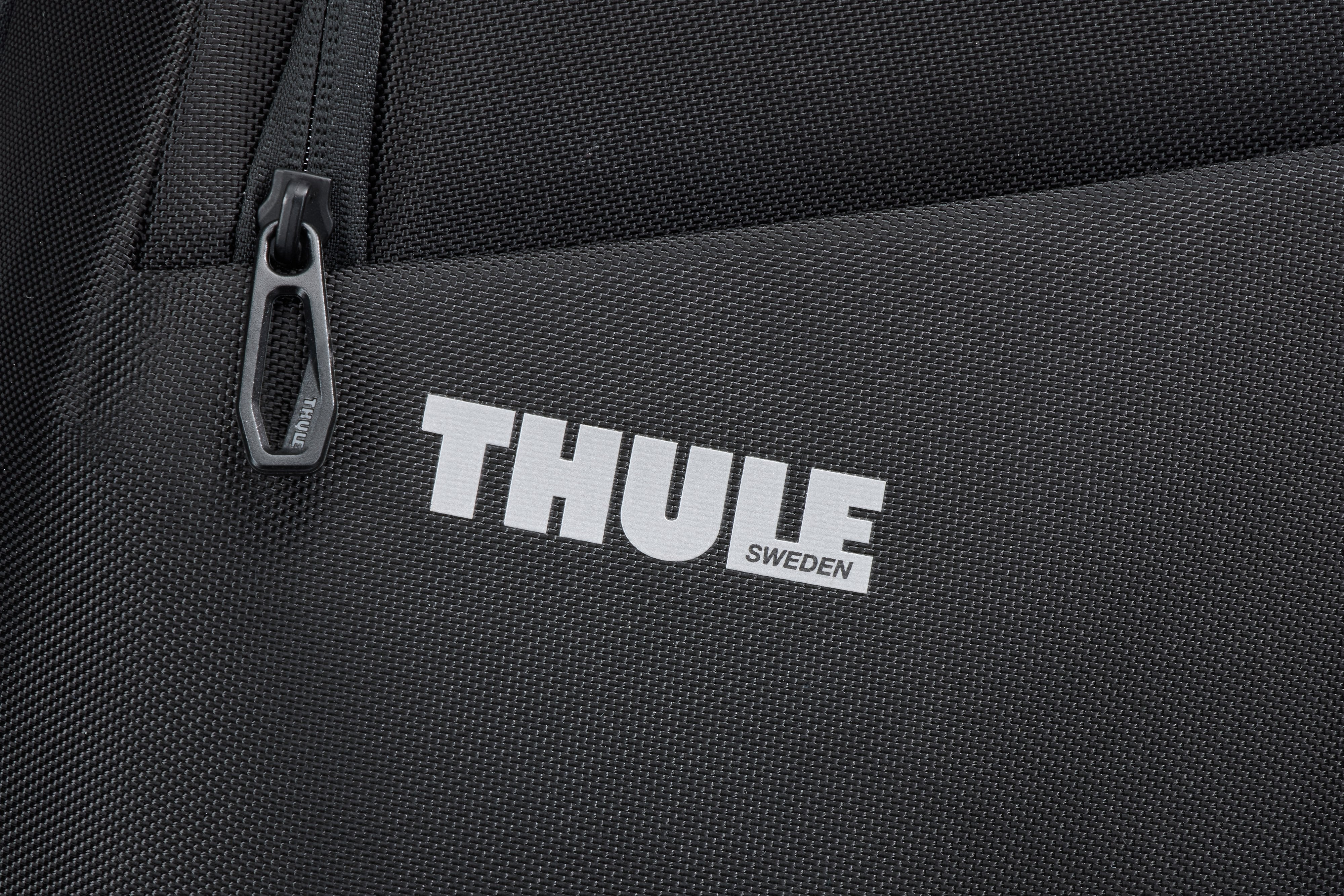 EAN 0085854253062 - Thule Accent TACLB2116 - Black 40,6 cm (16") Mochila Negro imagen 15