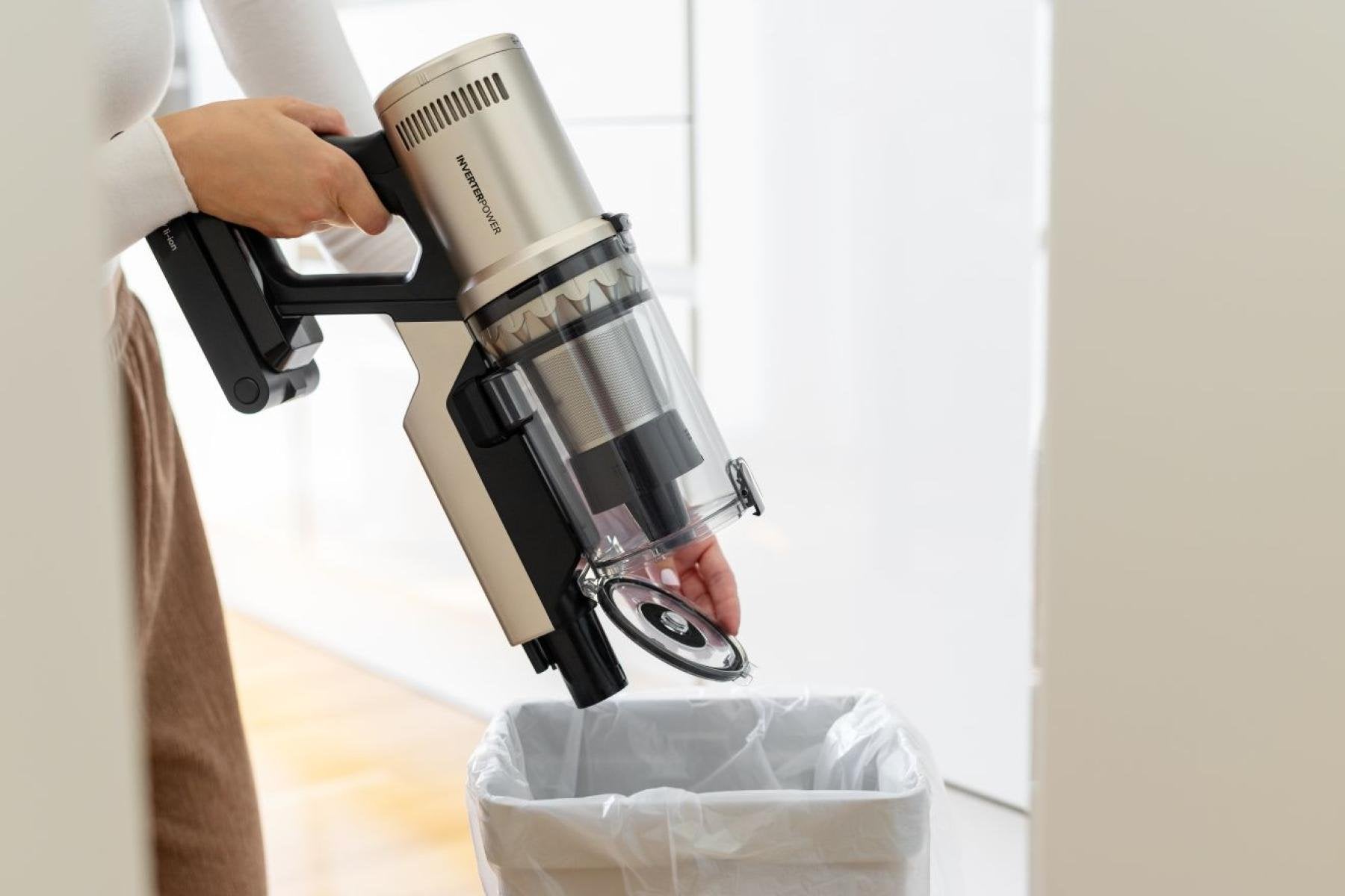 EAN 3838783075857 - Gorenje SVC259441NFGO Aspiradora escoba 2 en 1 Batería Secar HEPA Sin bolsa 0,6 L 350 W Oro imagen 7