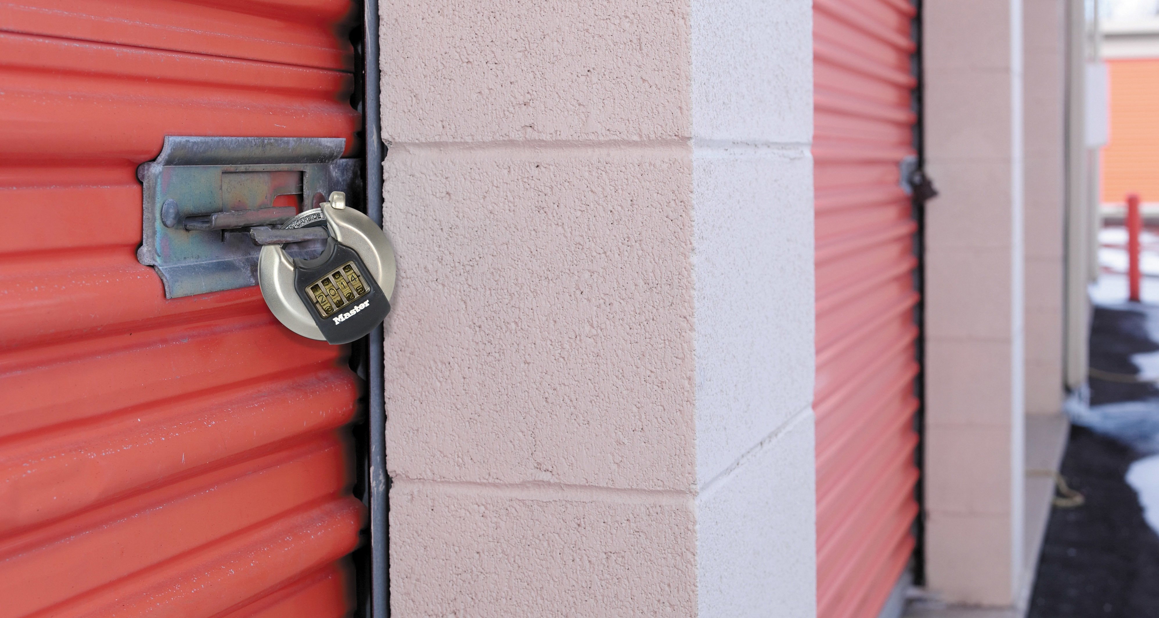 EAN 3520190940773 - MASTER LOCK M40EURDNUM candado Candado convencional 1 pieza(s) imagen 2
