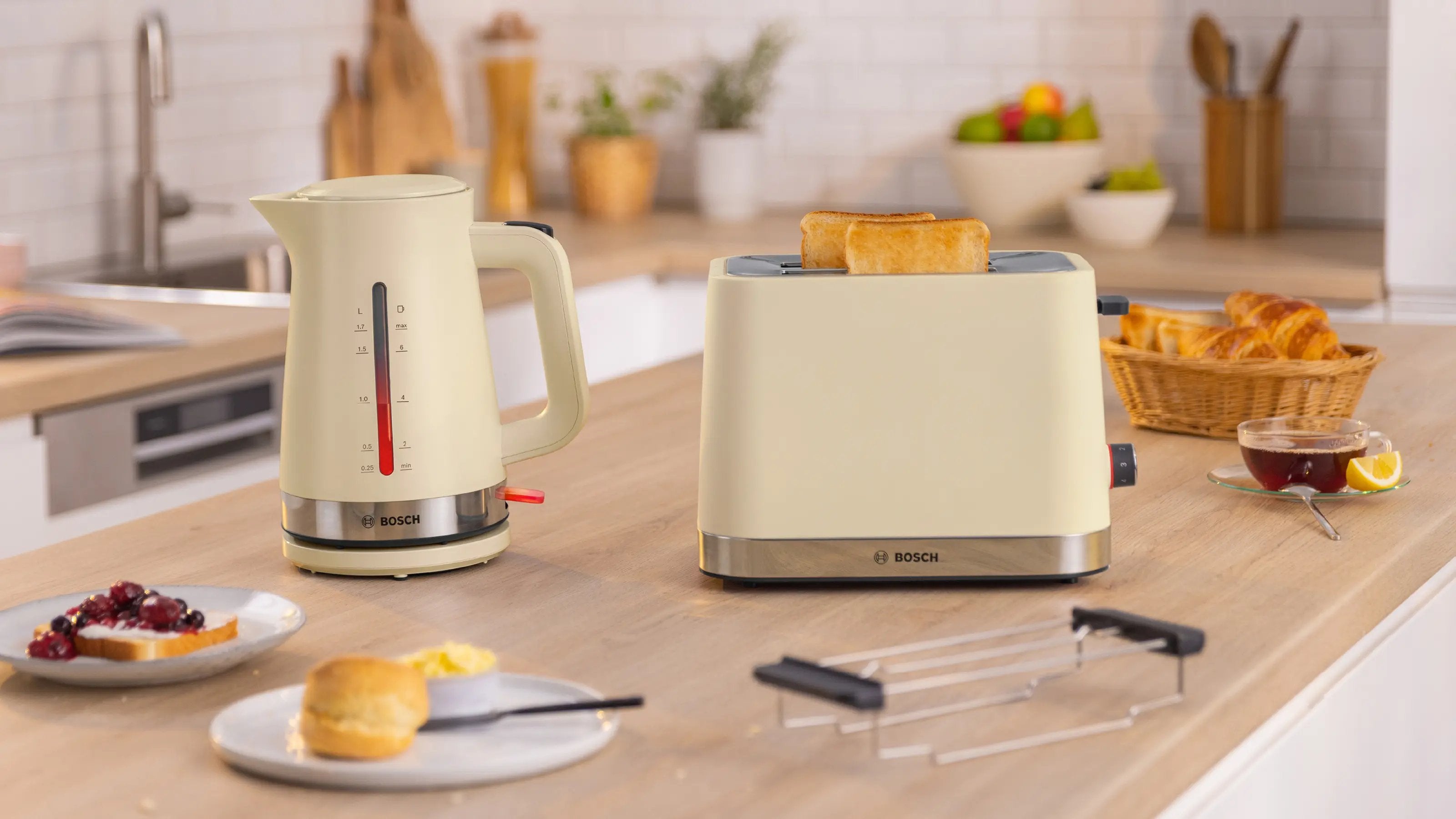 Tetera Eléctrica Bosch Mymoment 1,7 L 2400 W Crema De Color
