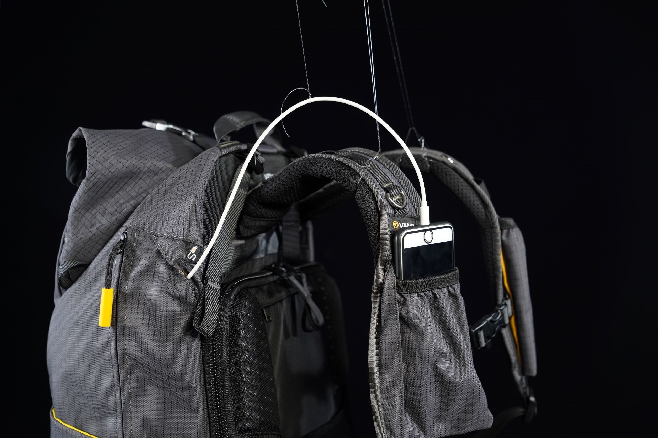 EAN 4719856250014 - Vanguard VEO ACTIVE42M GY estuche para cámara fotográfica Mochila Gris imagen 20