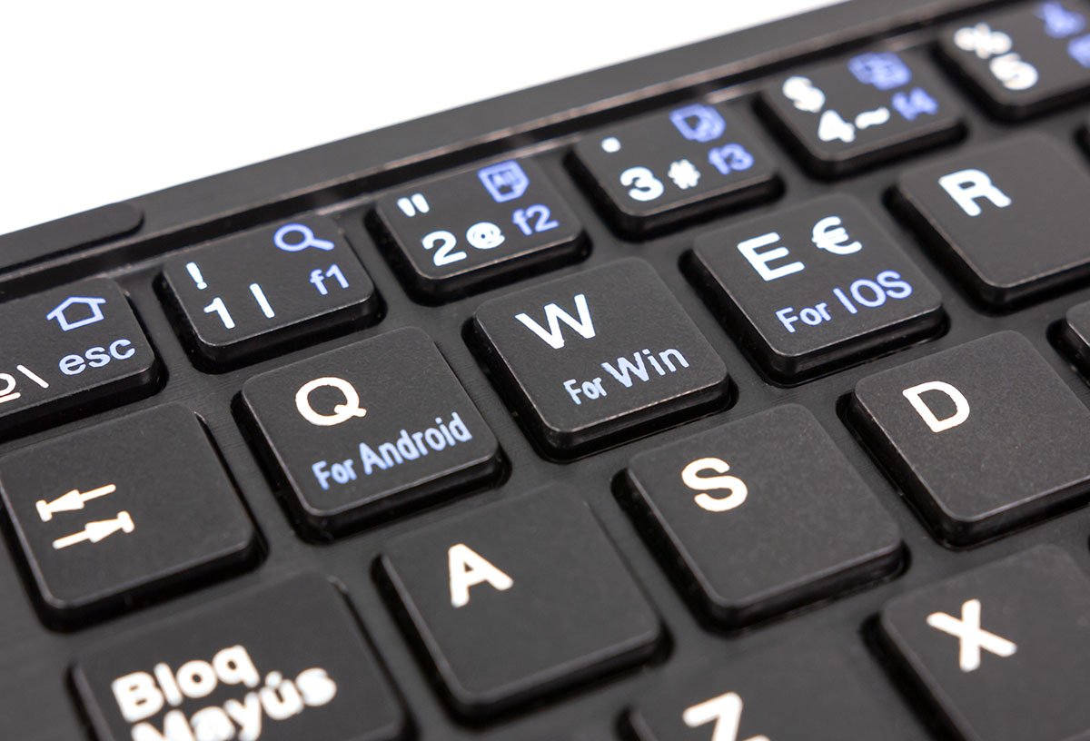 Talius Funda Para Tablet 8" Con Teclado Bt + Touchpad Para Tablet Zaphyr Windows